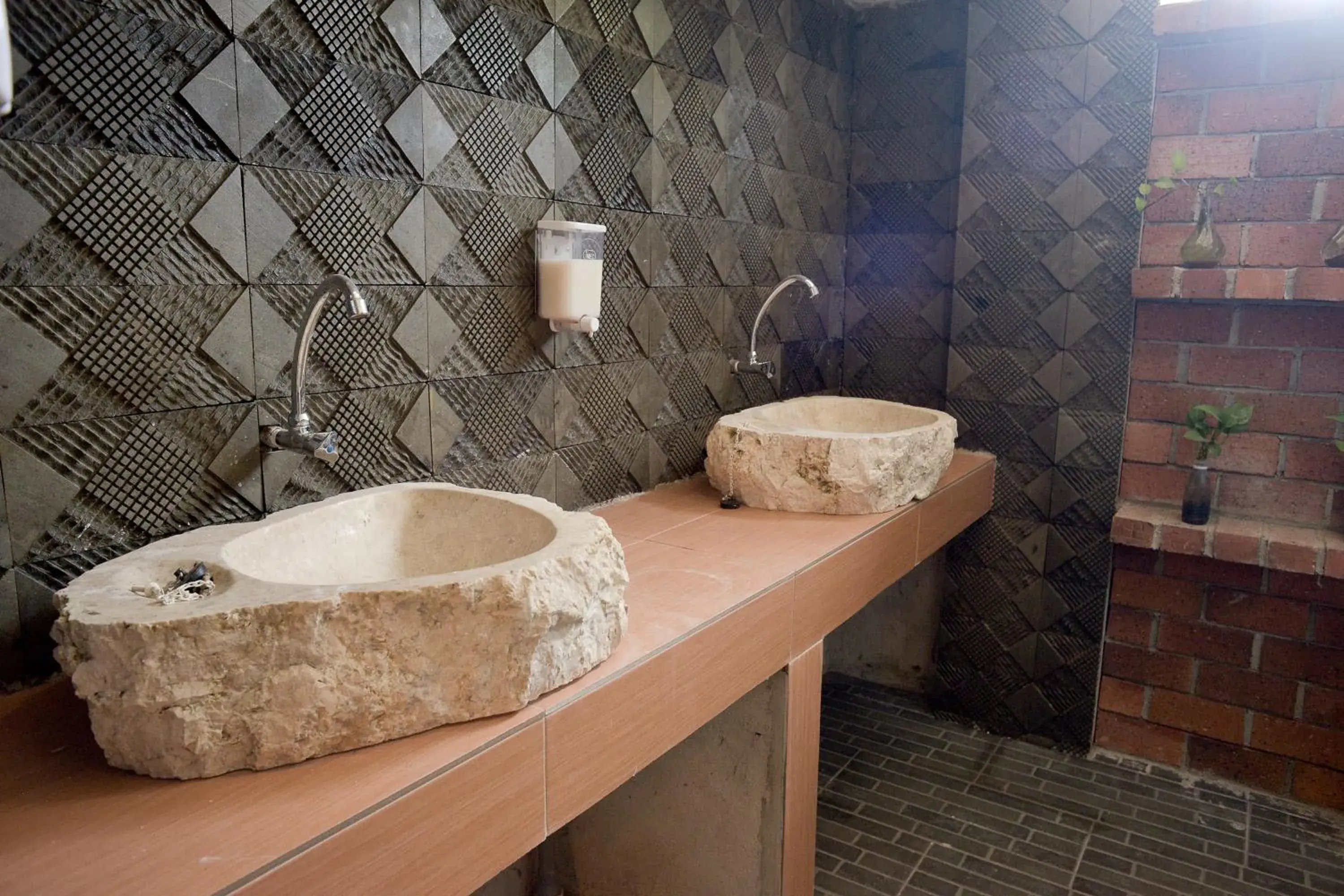 Restaurant/places to eat in The Serai Cottage Downtown Hotel Restaurant/places to eat in The Serai Cottage Downtown Hotel