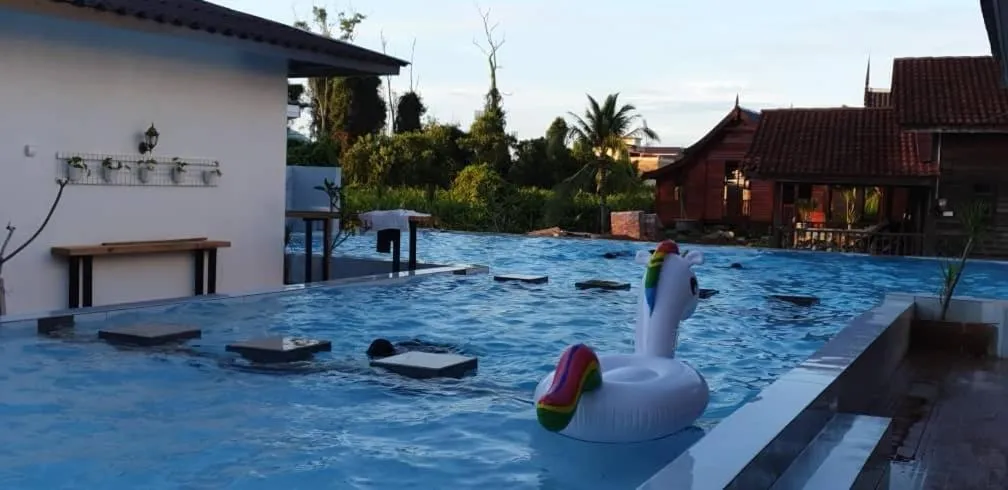 Swimming pool in The Serai Cottage Downtown Hotel