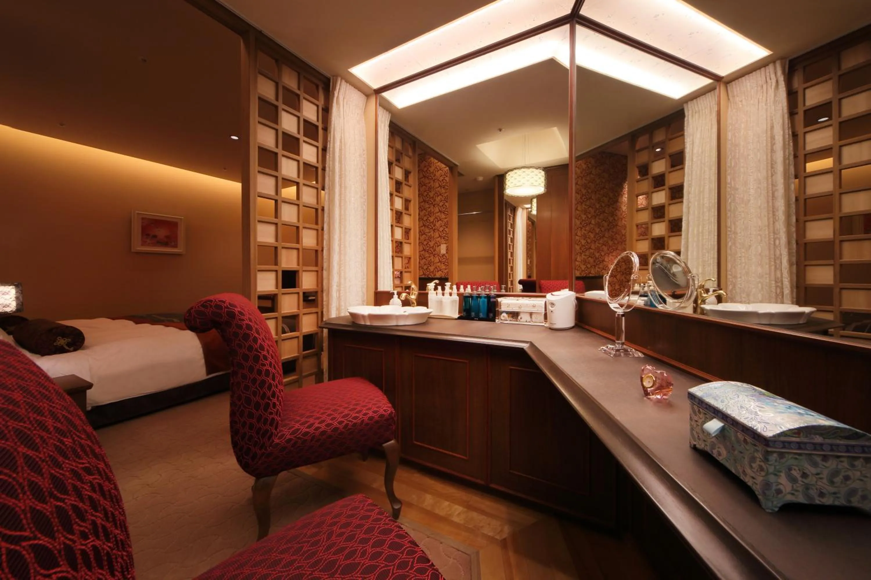 Seating area, Bed in Kinugawa Grand Hotel Yumenotoki