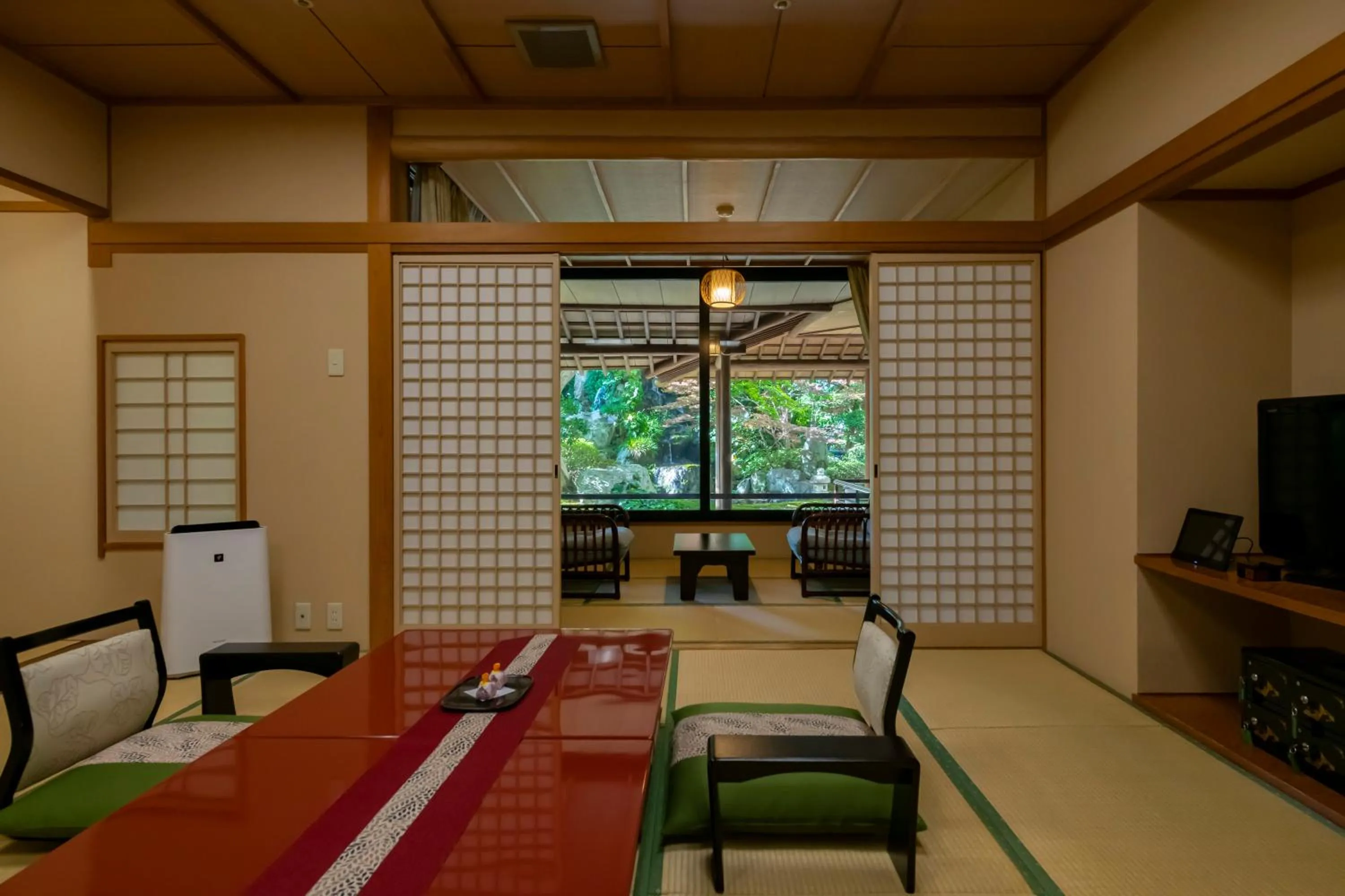 TV and multimedia in Kinugawa Grand Hotel Yumenotoki