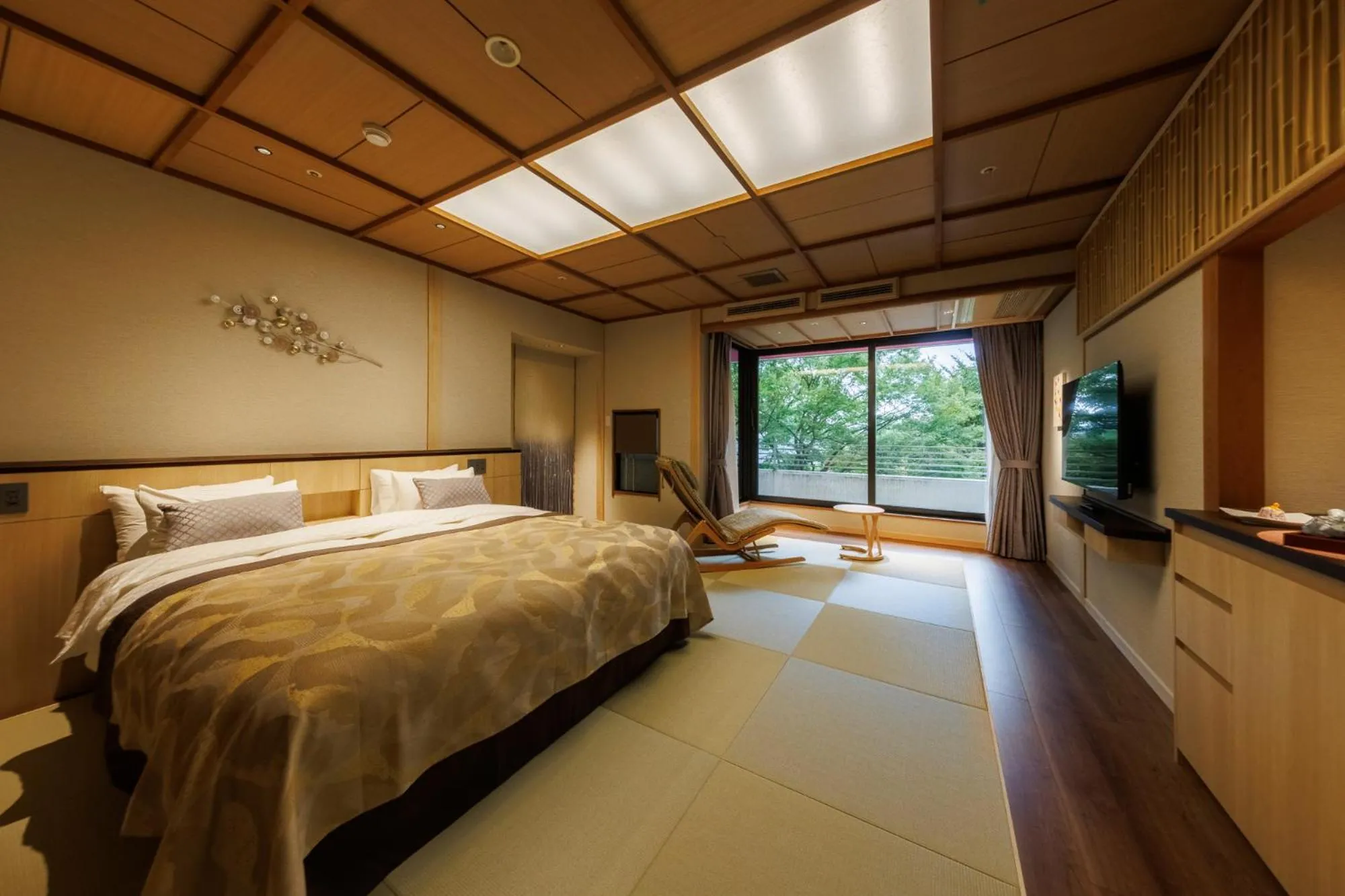 Bed in Kinugawa Grand Hotel Yumenotoki