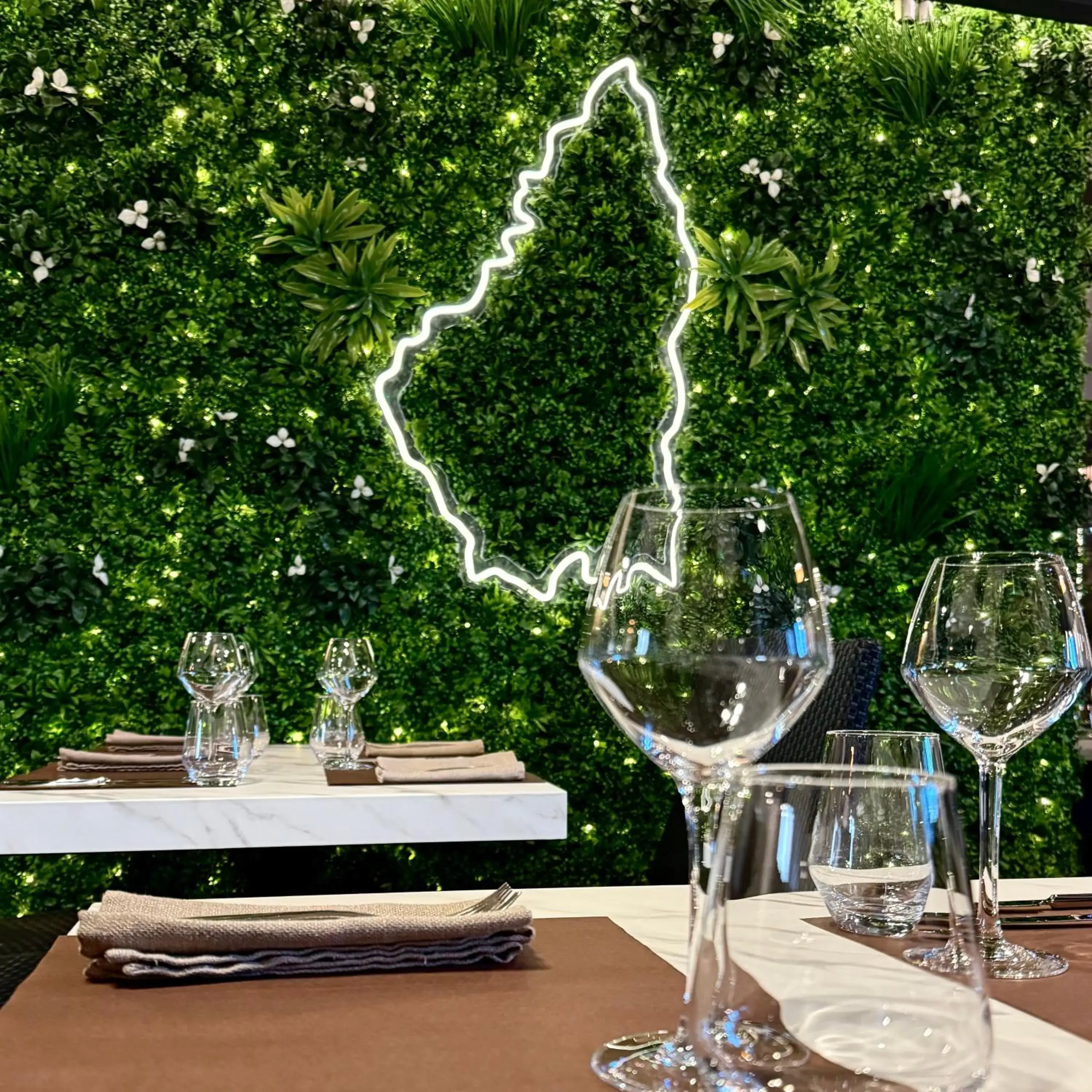 Restaurant/places to eat in Logis Hôtel Restaurant Bellevue Restaurant/places to eat in Logis Hôtel Restaurant Bellevue