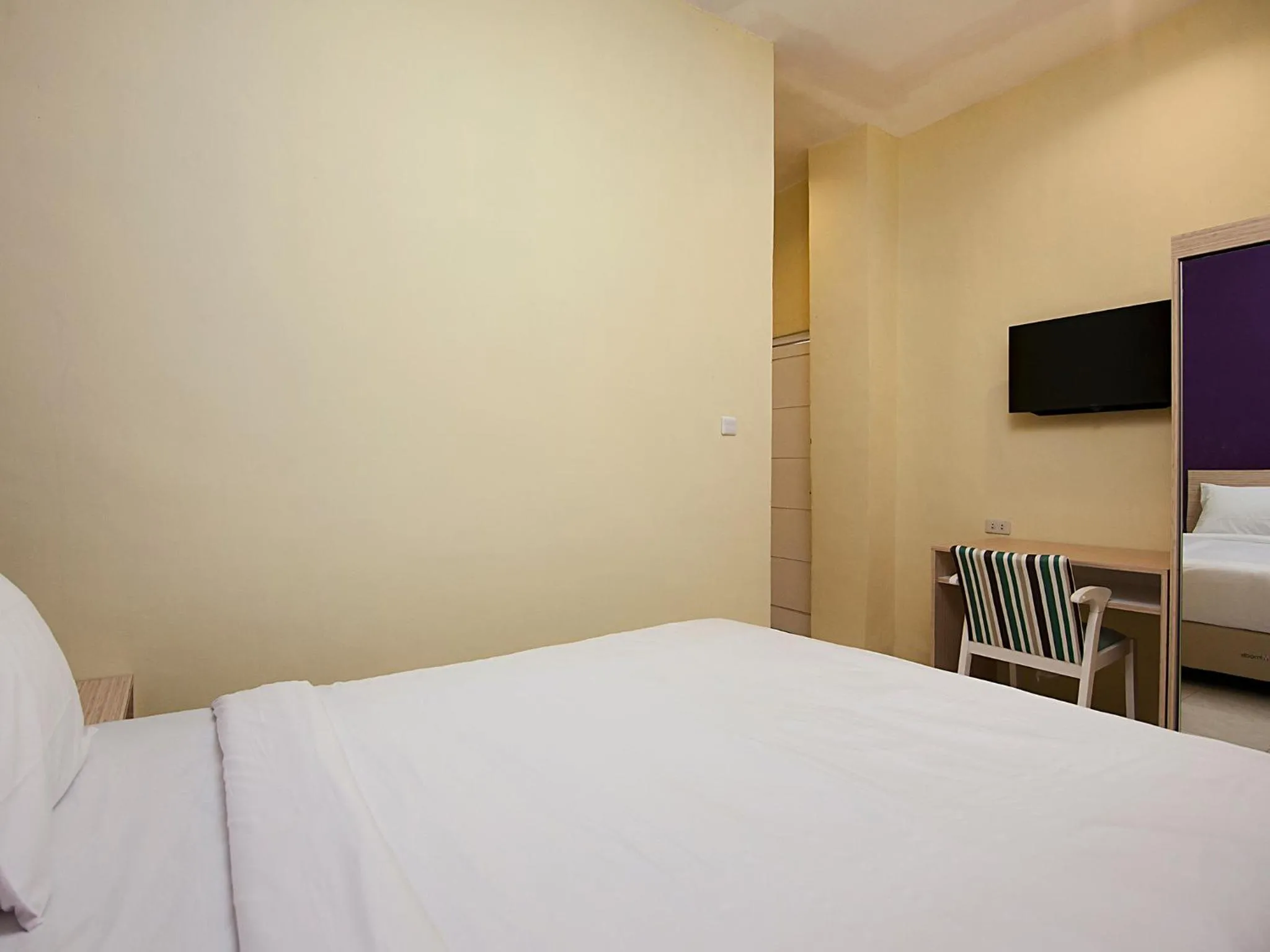 Bedroom, Bed in RAP Hotel Balige