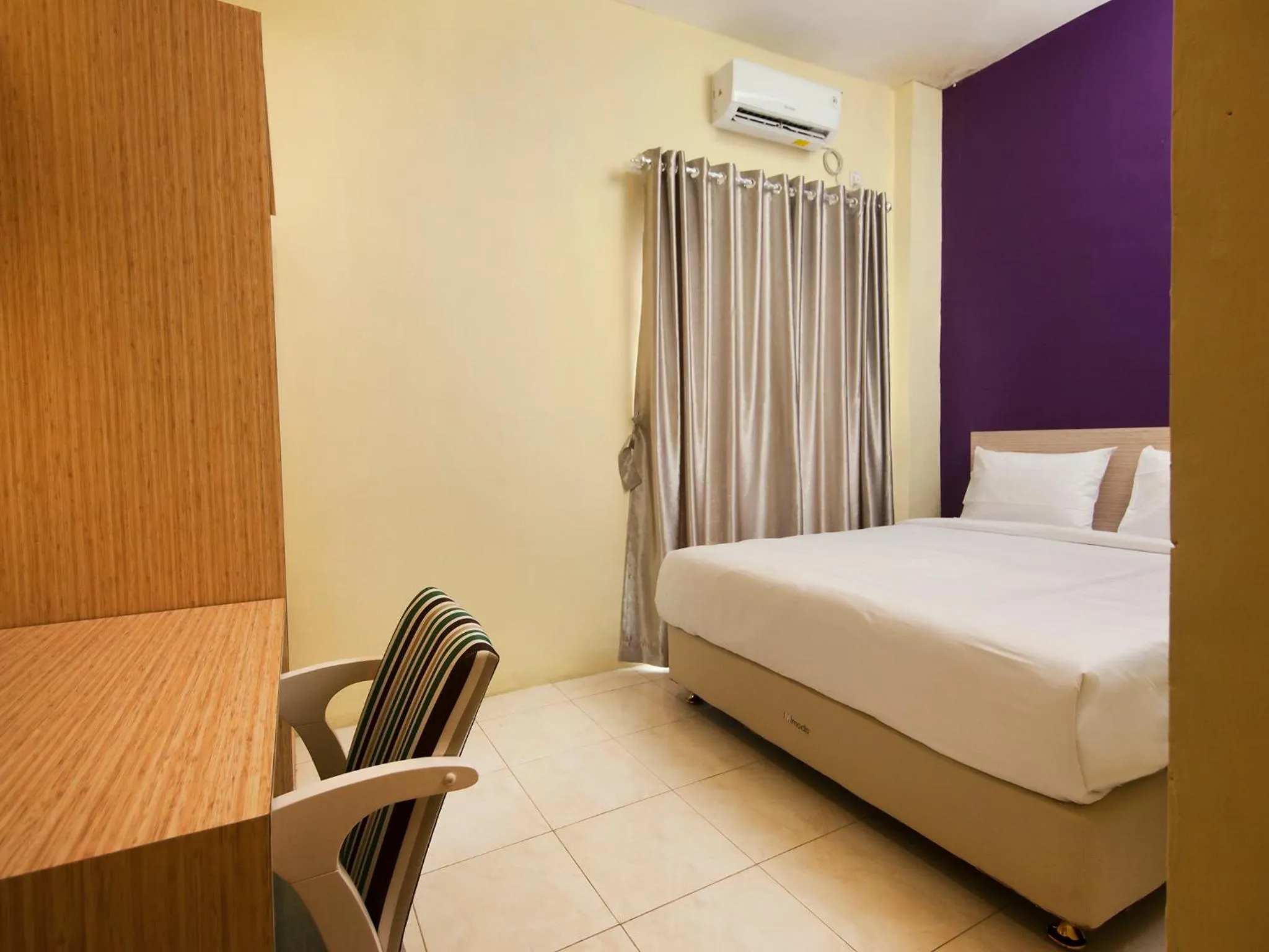 Bedroom, Bed in RAP Hotel Balige