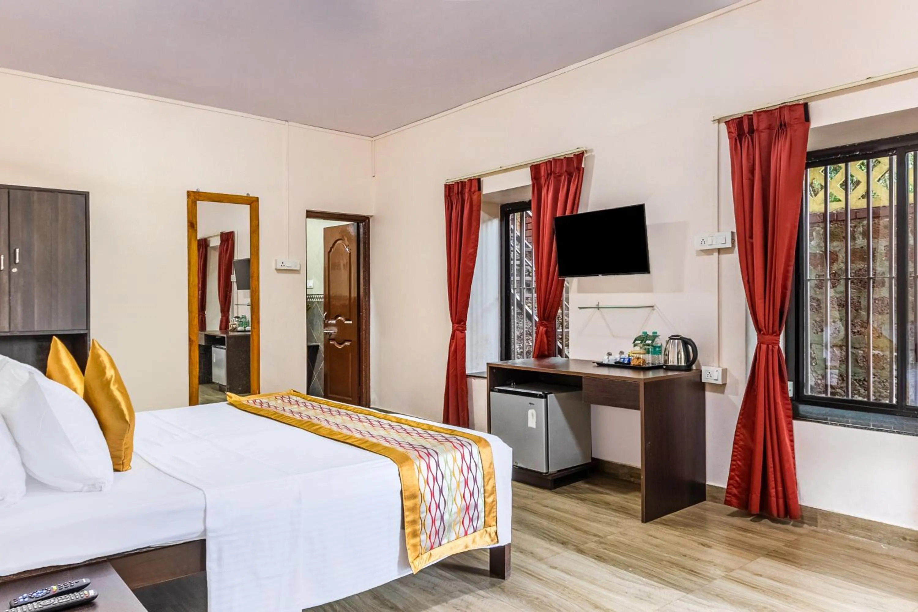 Bedroom, Bed in Nature Trails Rock Valley, Goa