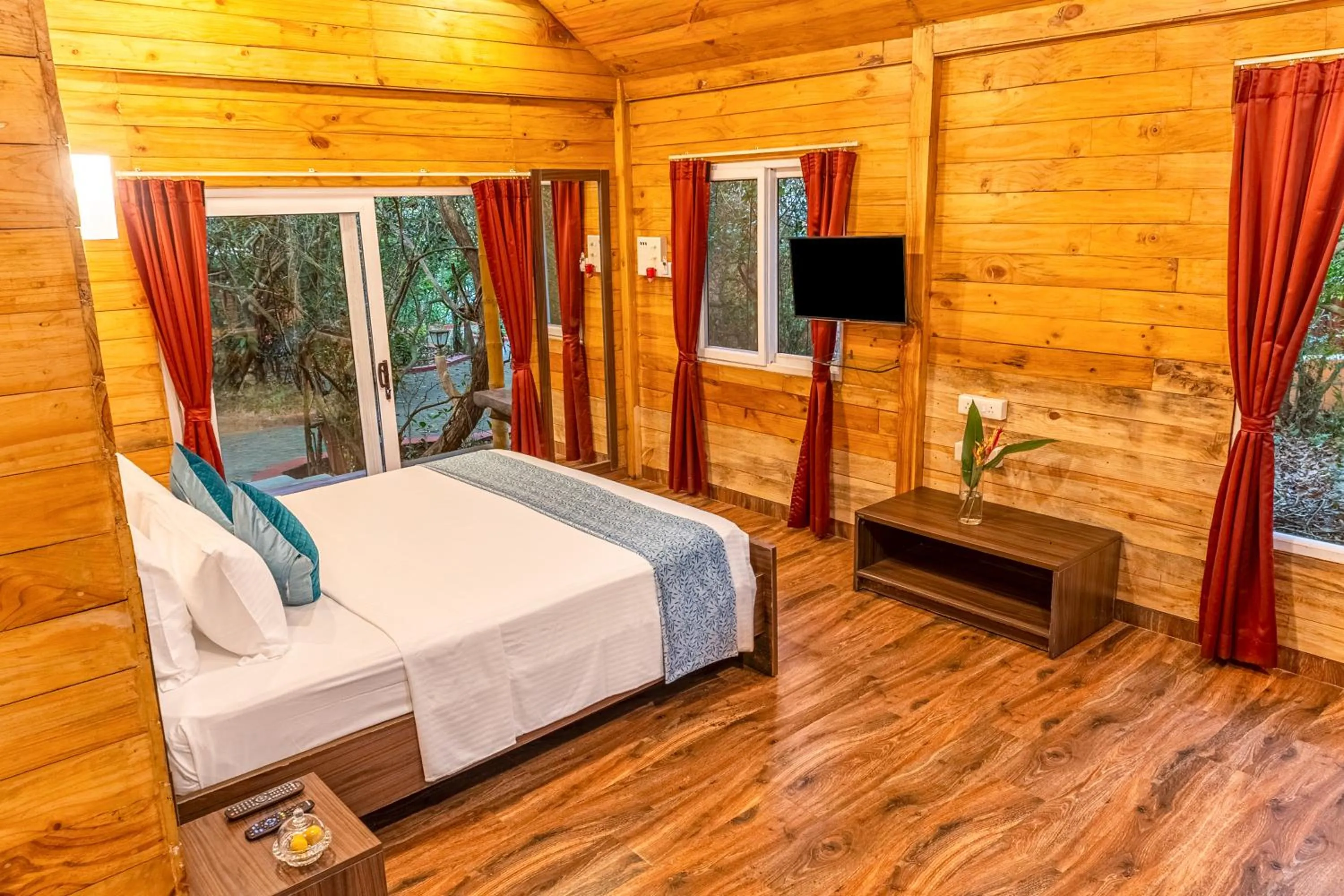 Bedroom, Bed in Nature Trails Rock Valley, Goa