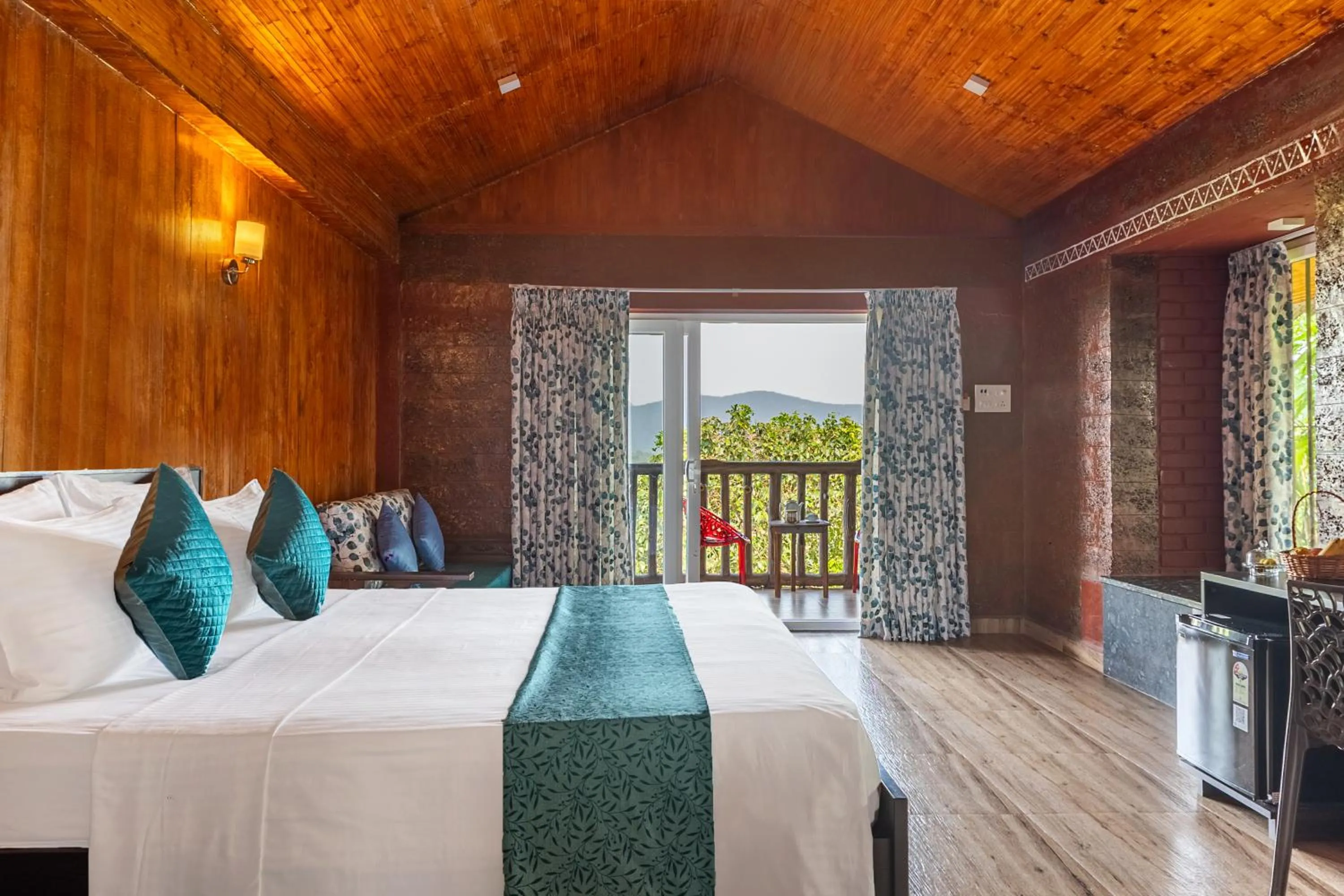 Bedroom, Bed in Nature Trails Rock Valley, Goa