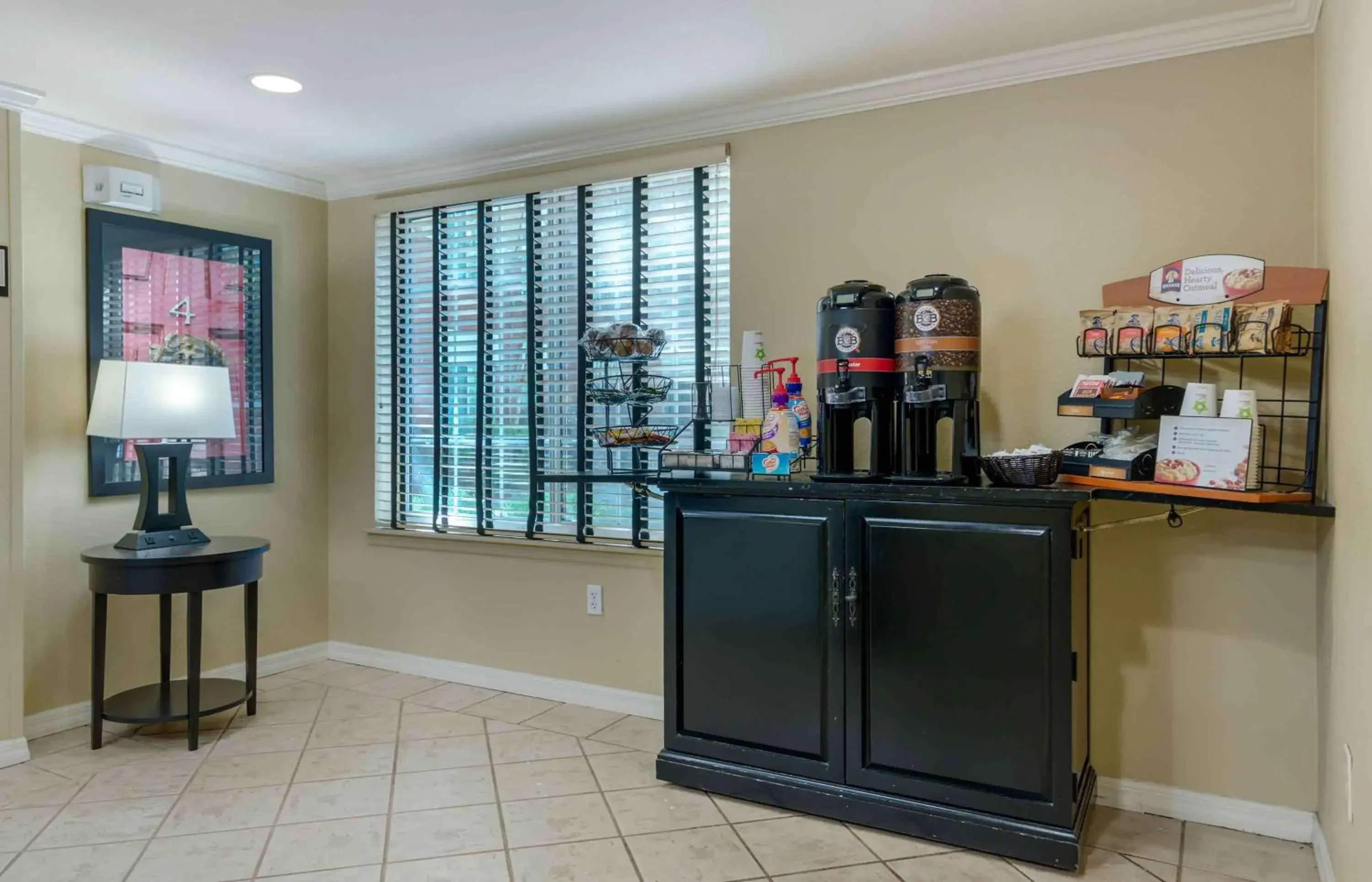 Breakfast in Extended Stay America Suites - Atlanta - Marietta - Powers Ferry Rd Breakfast in Extended Stay America Suites - Atlanta - Marietta - Powers Ferry Rd