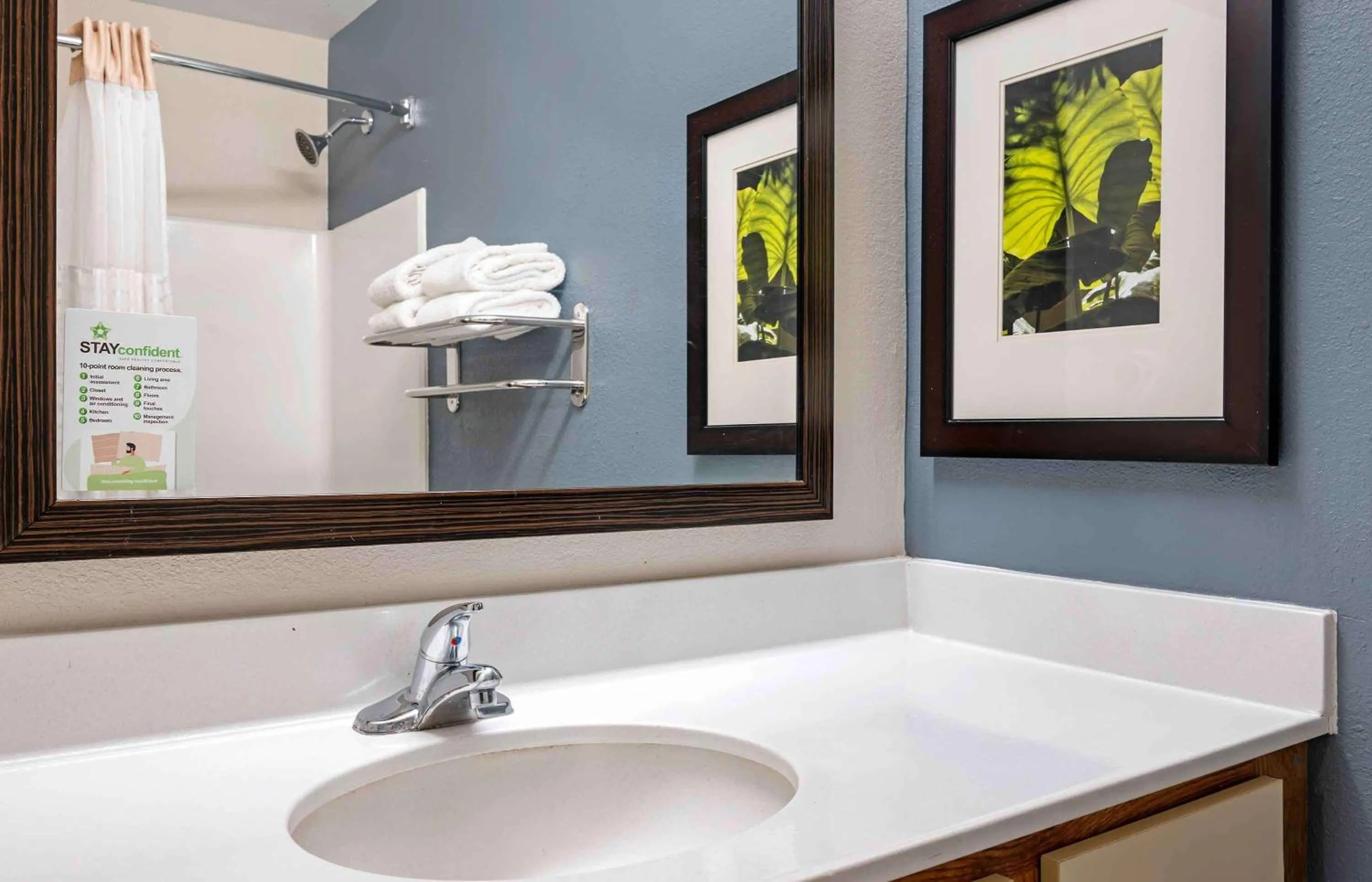 Bathroom in Extended Stay America Suites - Cincinnati - Blue Ash - Reed Hartman