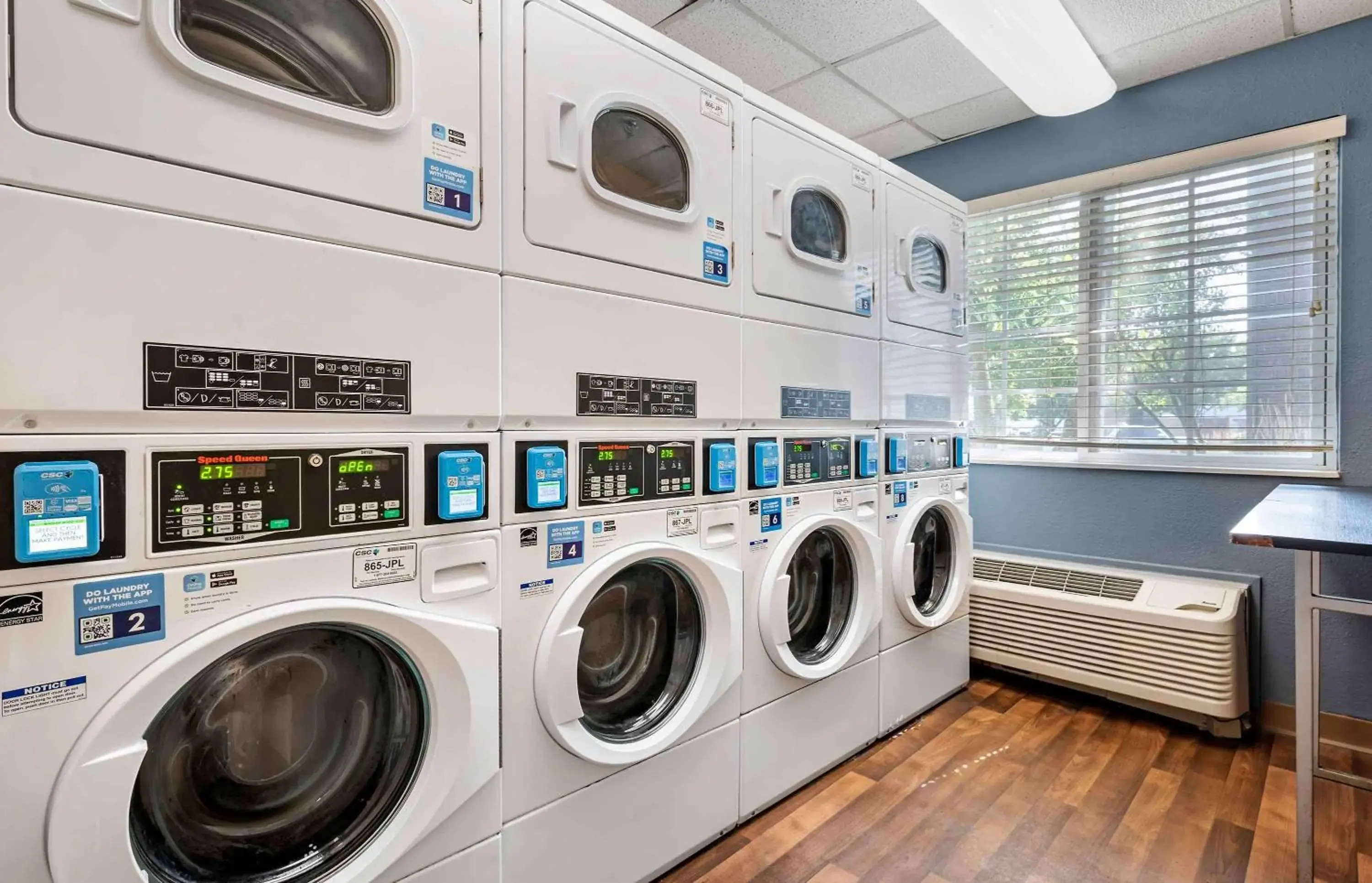 Property building in Extended Stay America Suites - Cincinnati - Blue Ash - Reed Hartman Property building in Extended Stay America Suites - Cincinnati - Blue Ash - Reed Hartman