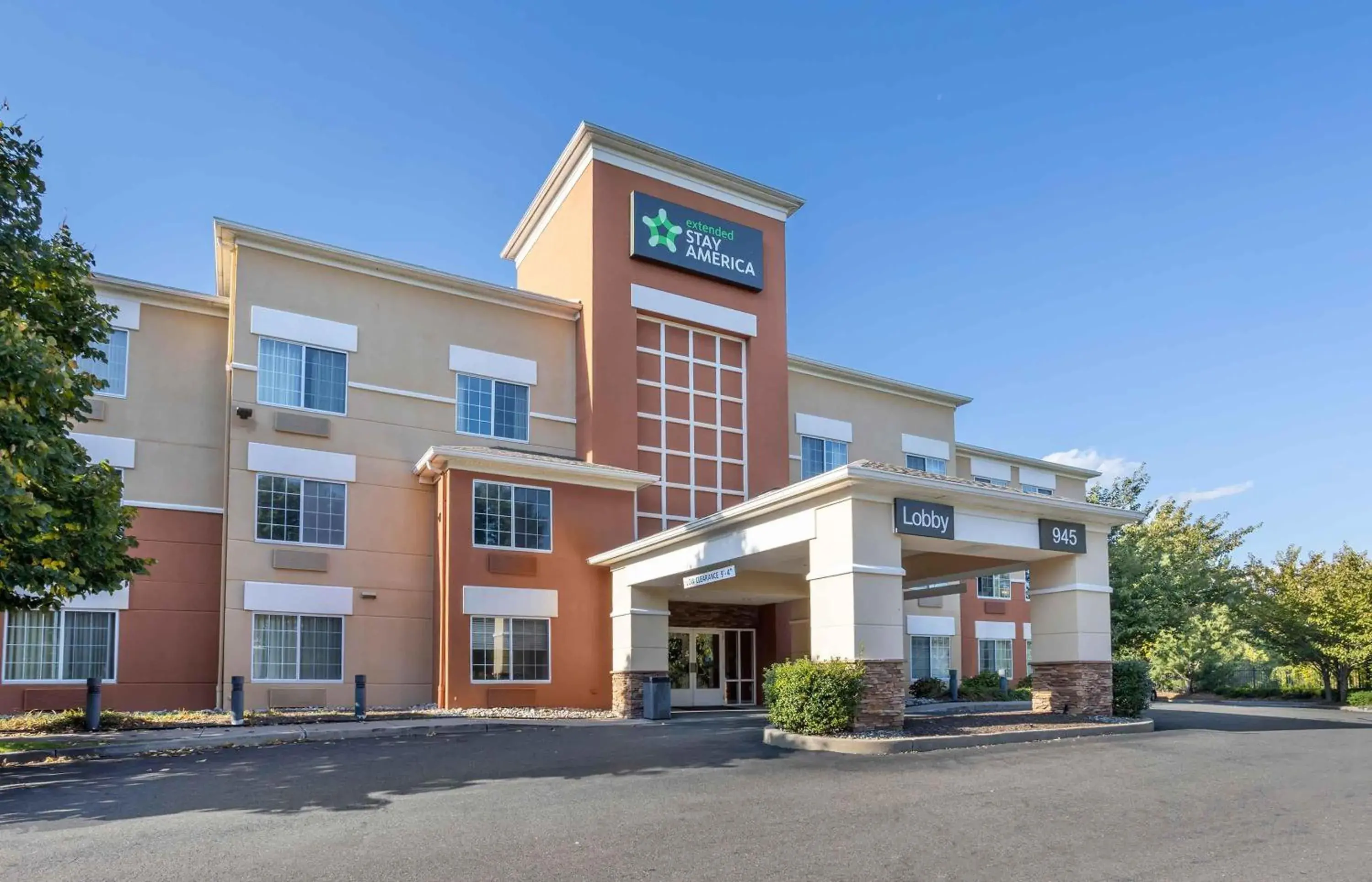 Property building in Extended Stay America Suites - Shelton - Fairfield County Property building in Extended Stay America Suites - Shelton - Fairfield County