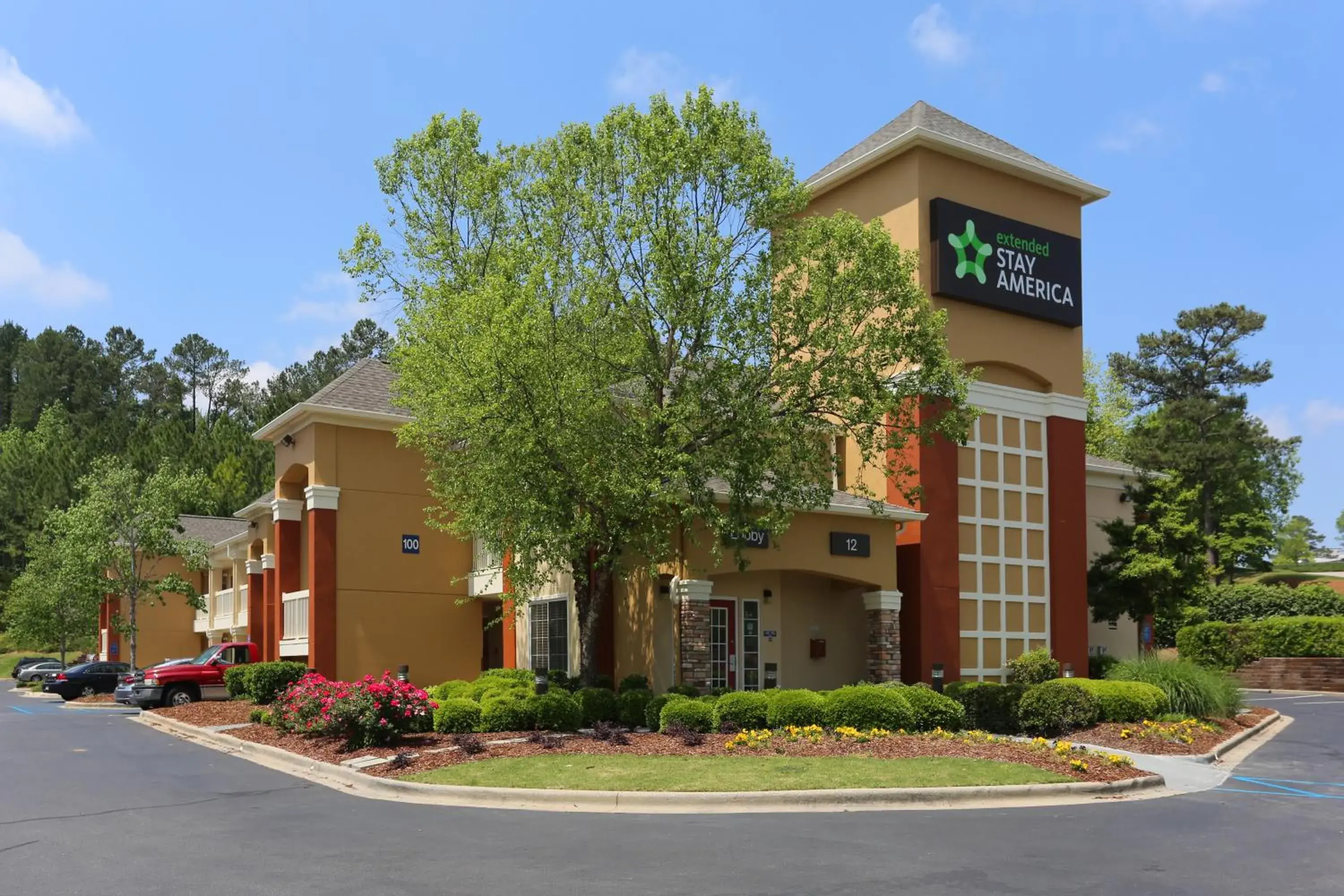 Property building in Extended Stay America Suites - Birmingham - Perimeter Park South