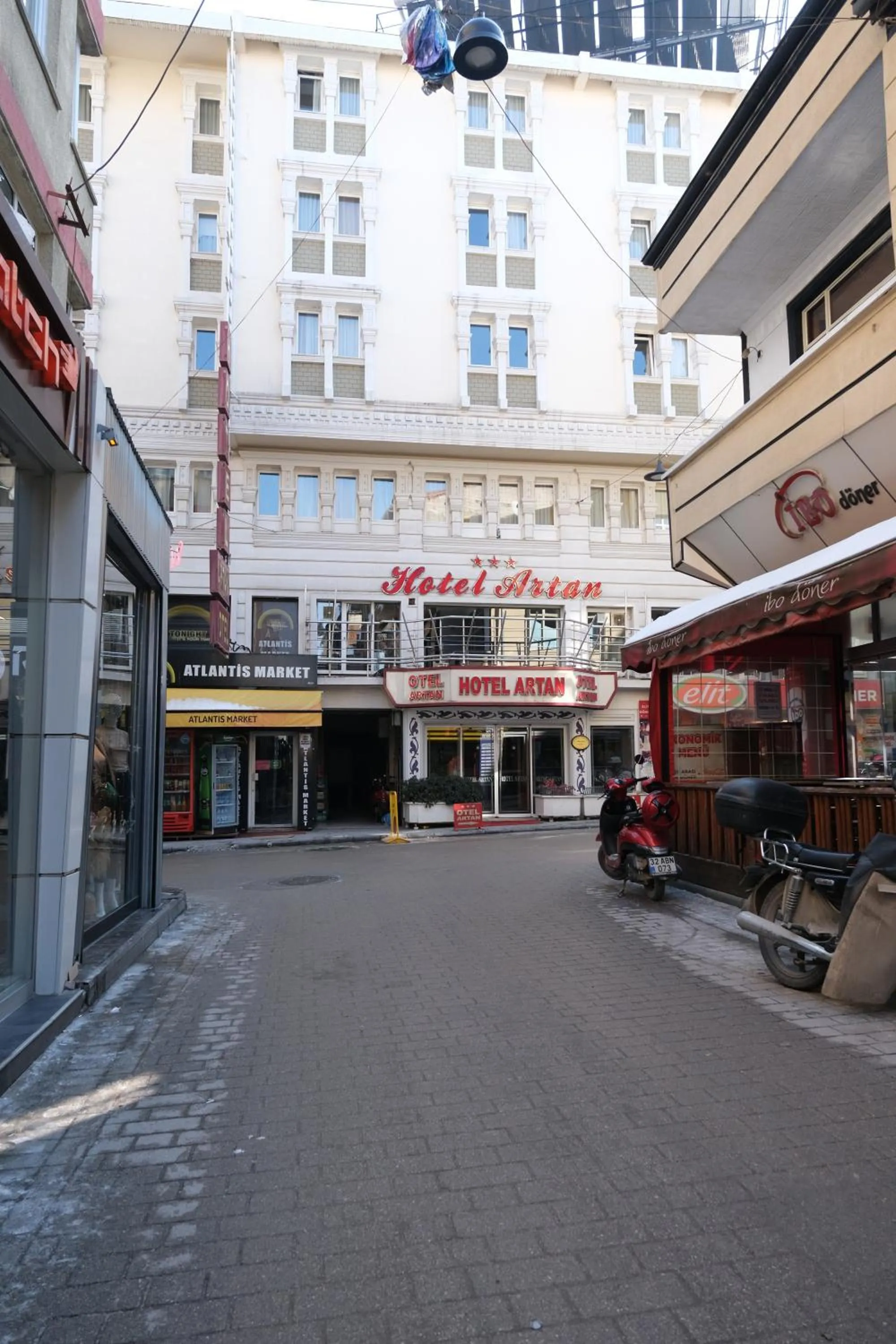 Facade/entrance in Artan Hotel