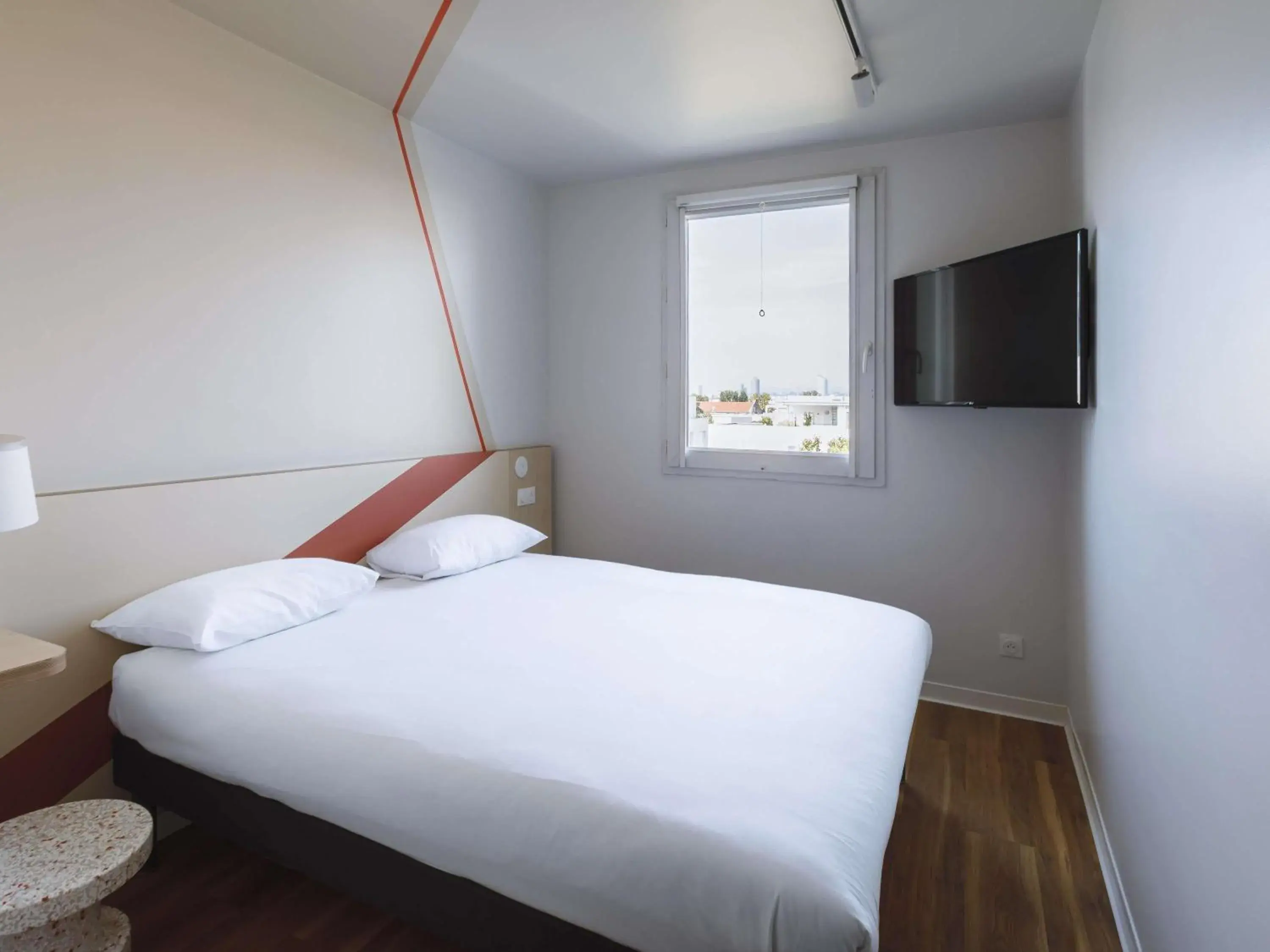 Bedroom, Bed in ibis budget Lyon Villeurbanne Bedroom, Bed in ibis budget Lyon Villeurbanne