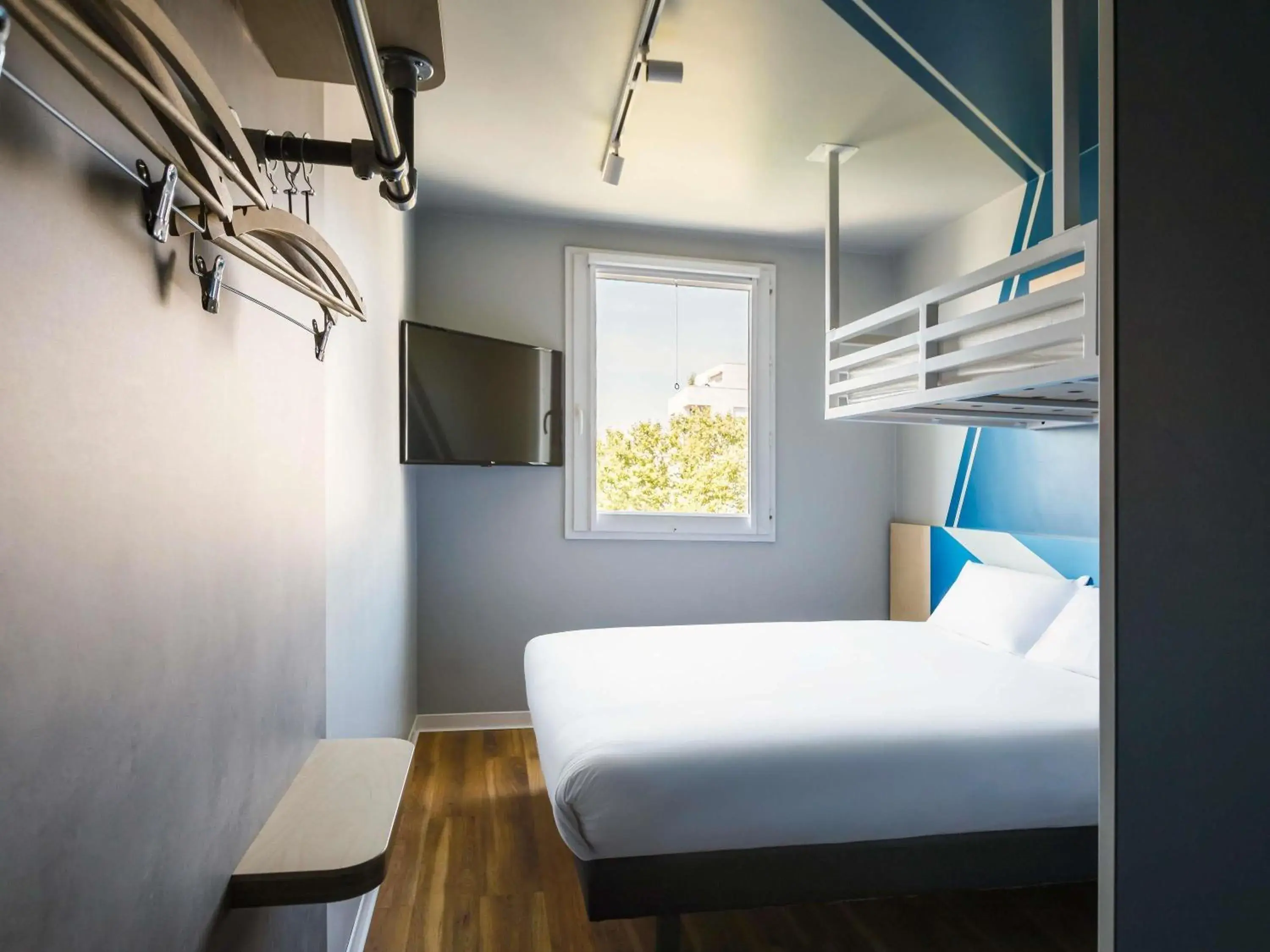 Bedroom, Bed in ibis budget Lyon Villeurbanne Bedroom, Bed in ibis budget Lyon Villeurbanne