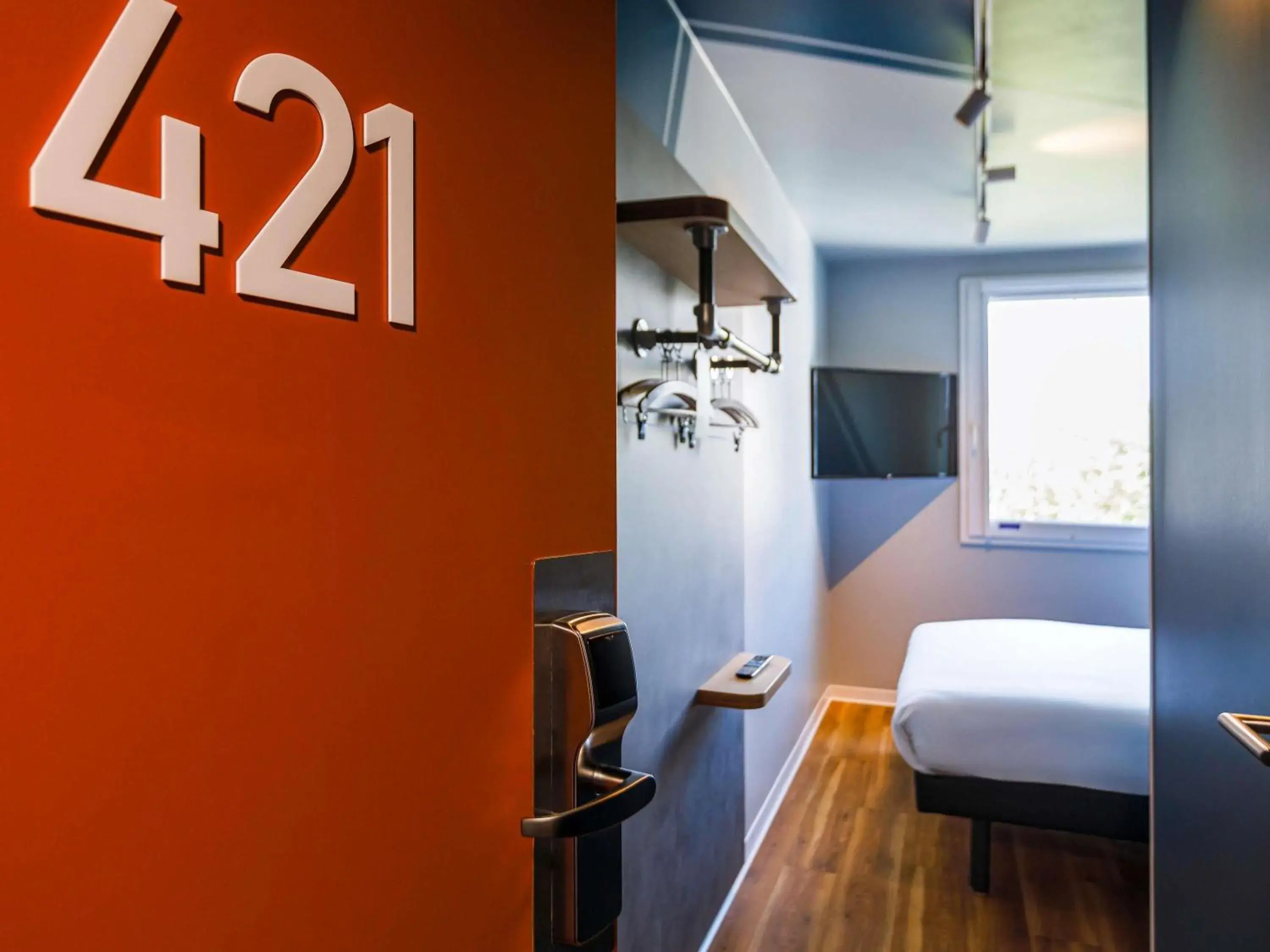 Bedroom, Bed in ibis budget Lyon Villeurbanne Bedroom, Bed in ibis budget Lyon Villeurbanne