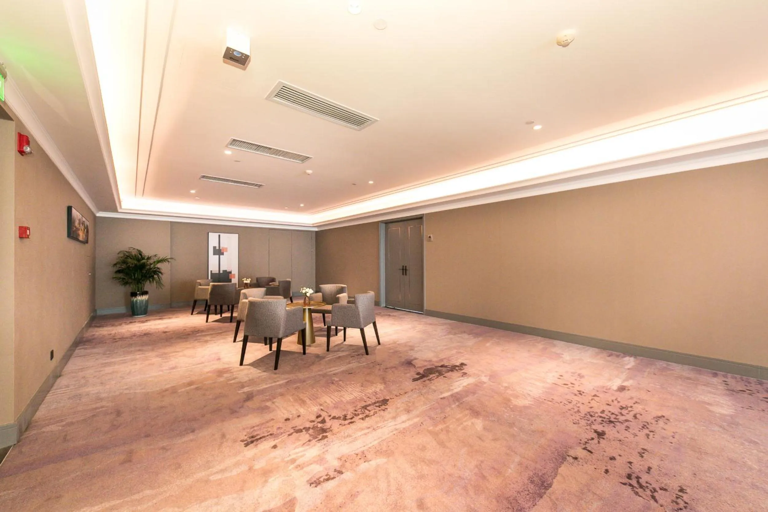 Seating area in Mercure Xi'an Qujiang