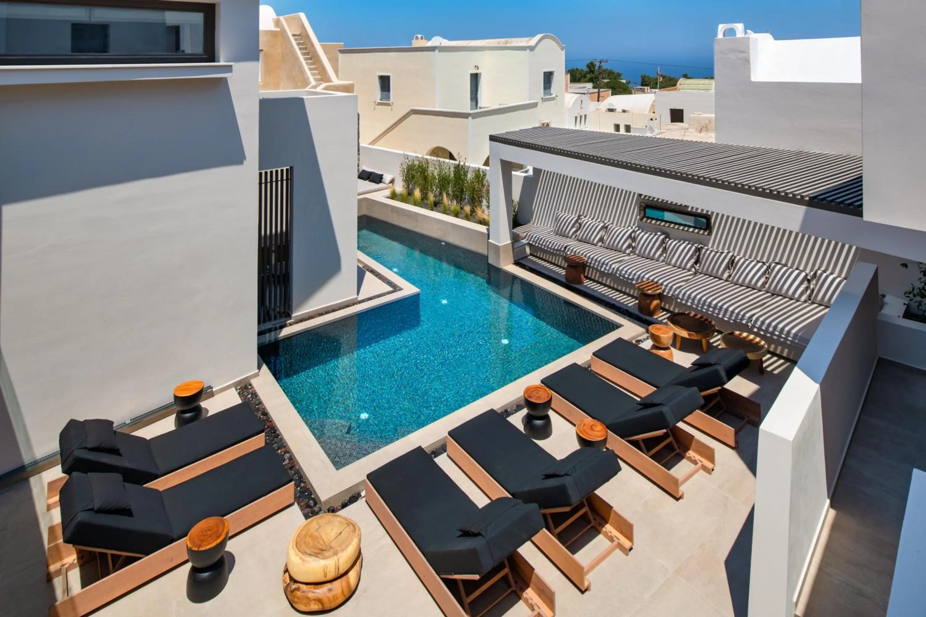 Swimming pool in Uma Ray Suites