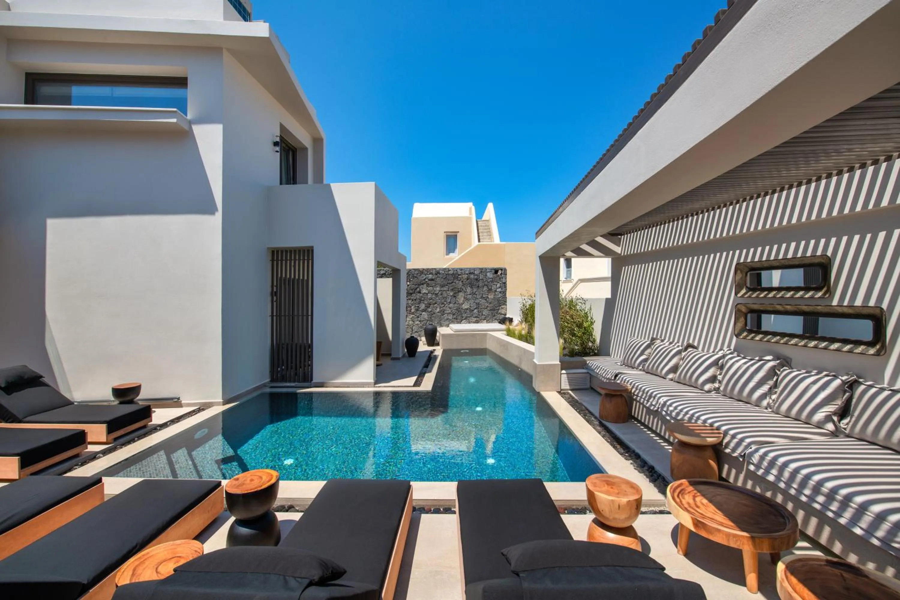 Property building in Uma Ray Suites