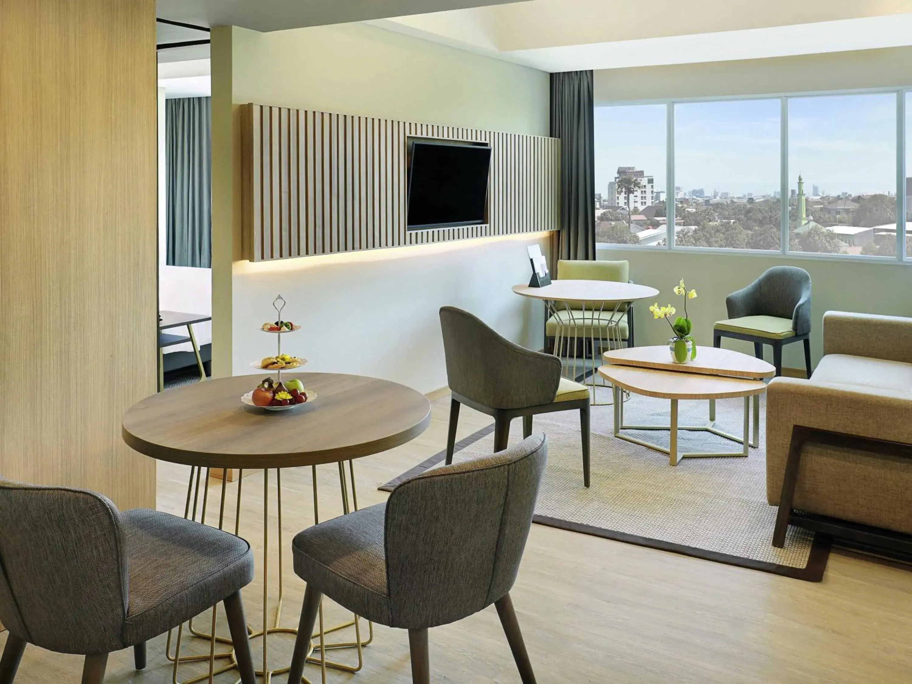 Executive King Suite in Mercure Makassar Nexa Pettarani Executive King Suite in Mercure Makassar Nexa Pettarani