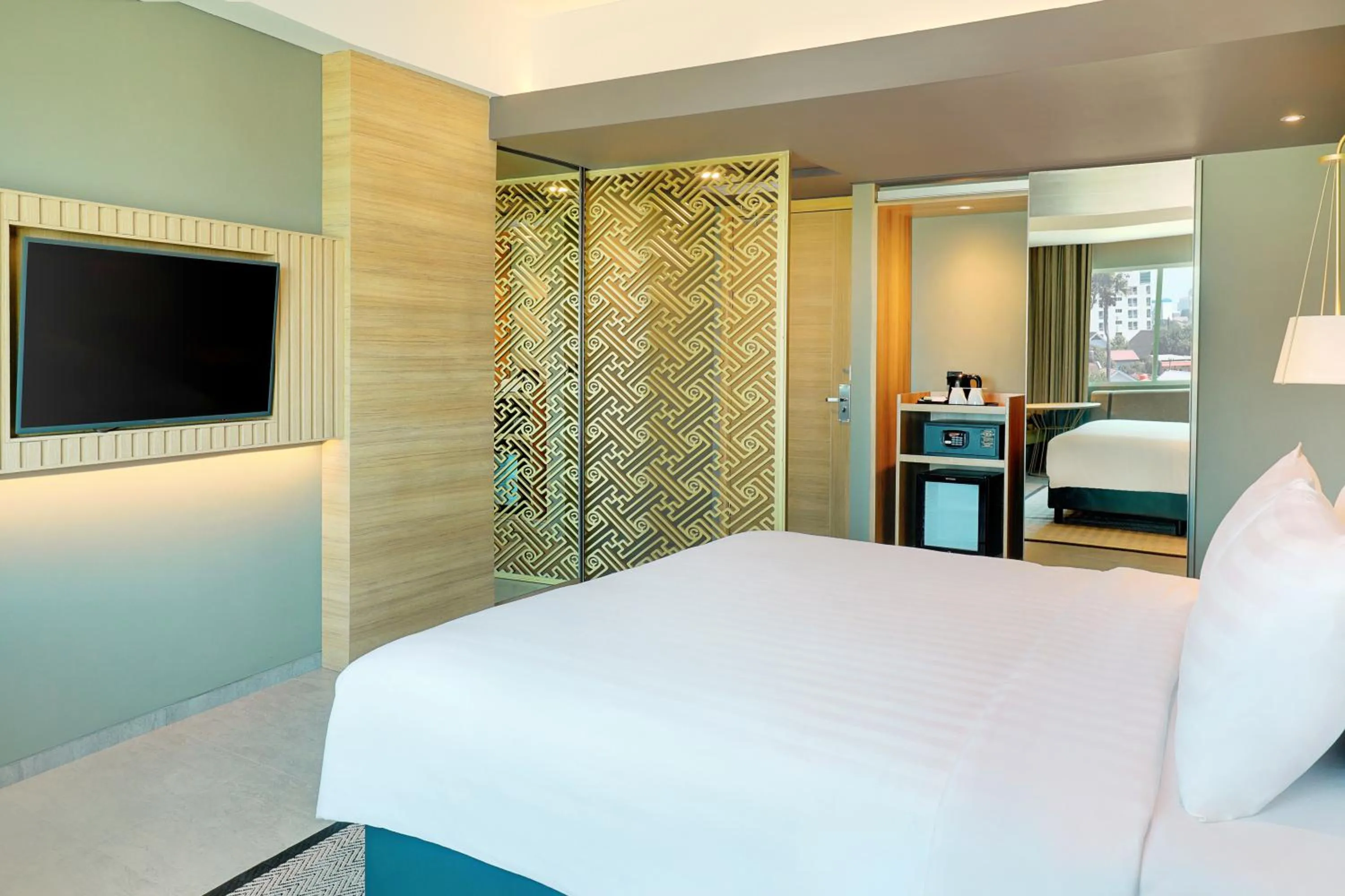 Bed in Mercure Makassar Nexa Pettarani