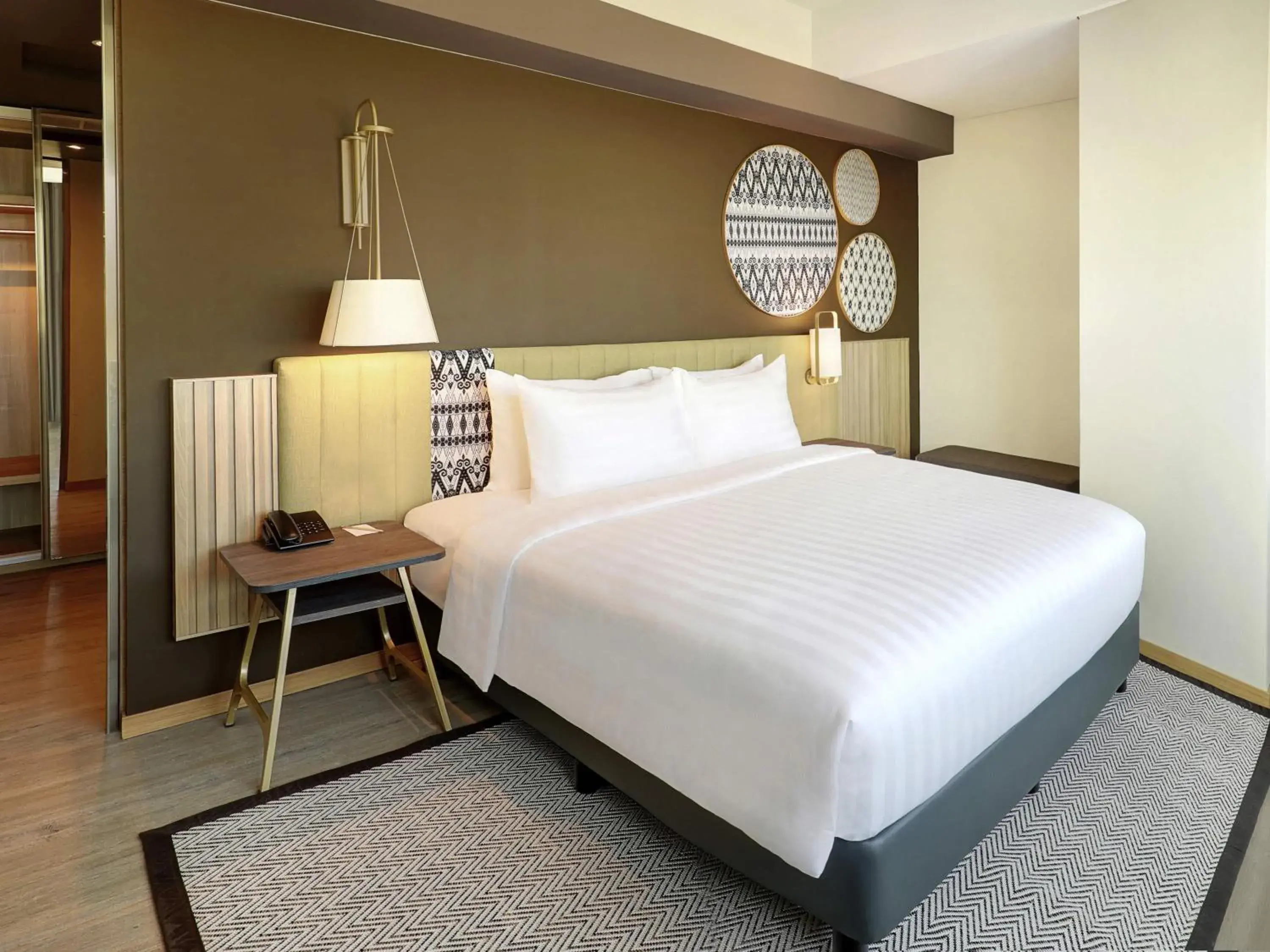 Bedroom, Bed in Mercure Makassar Nexa Pettarani Bedroom, Bed in Mercure Makassar Nexa Pettarani