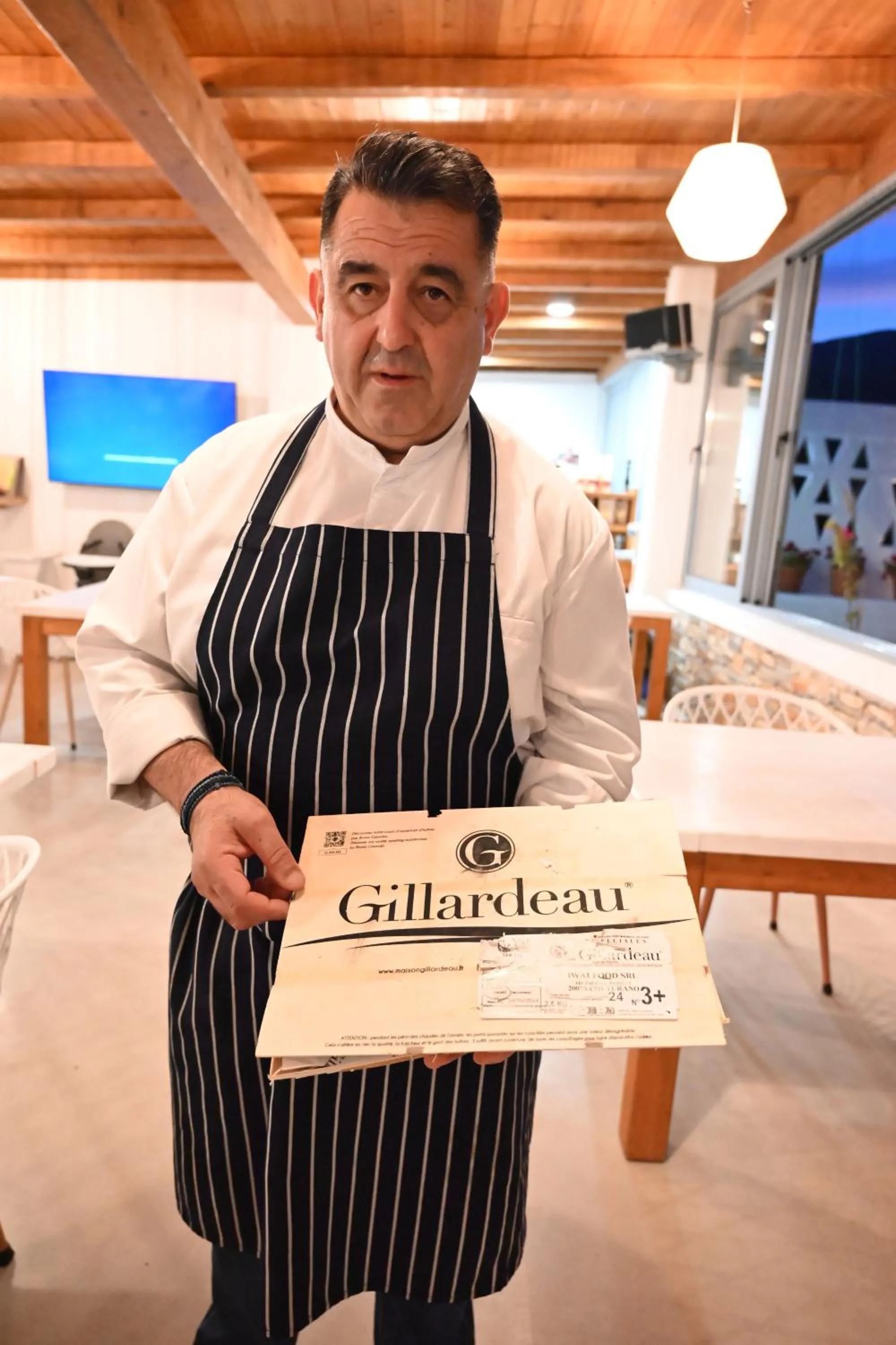 Restaurant/places to eat in Agorastos Luxury Living