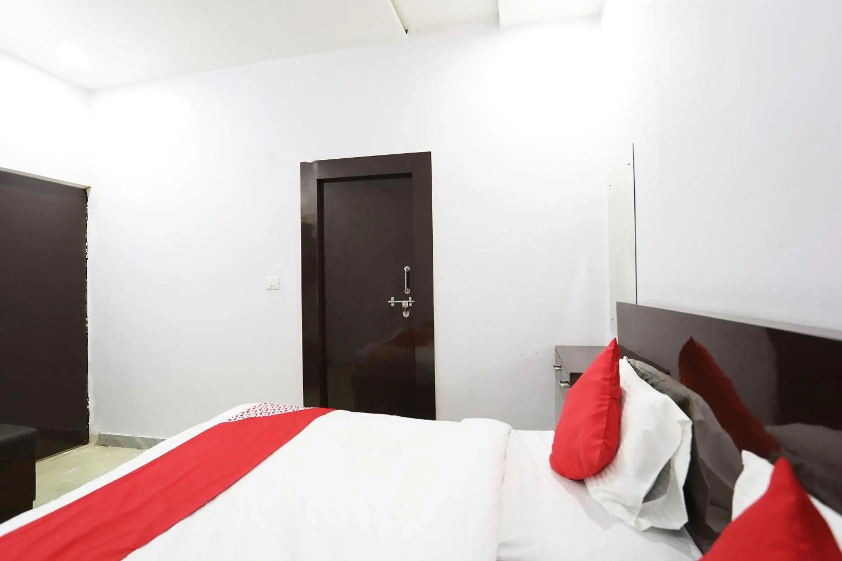 Lobby or reception, Bed in Hotel O Salt And Pepper Hotel And Resturant Lobby or reception, Bed in Hotel O Salt And Pepper Hotel And Resturant