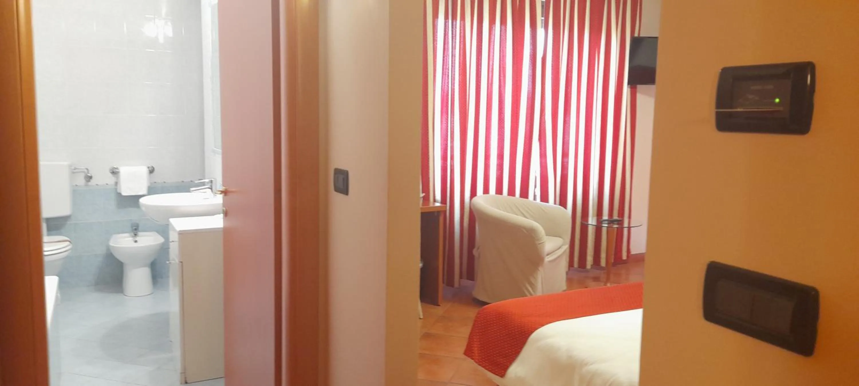 Bedroom, Bed in Hotel Ceretto