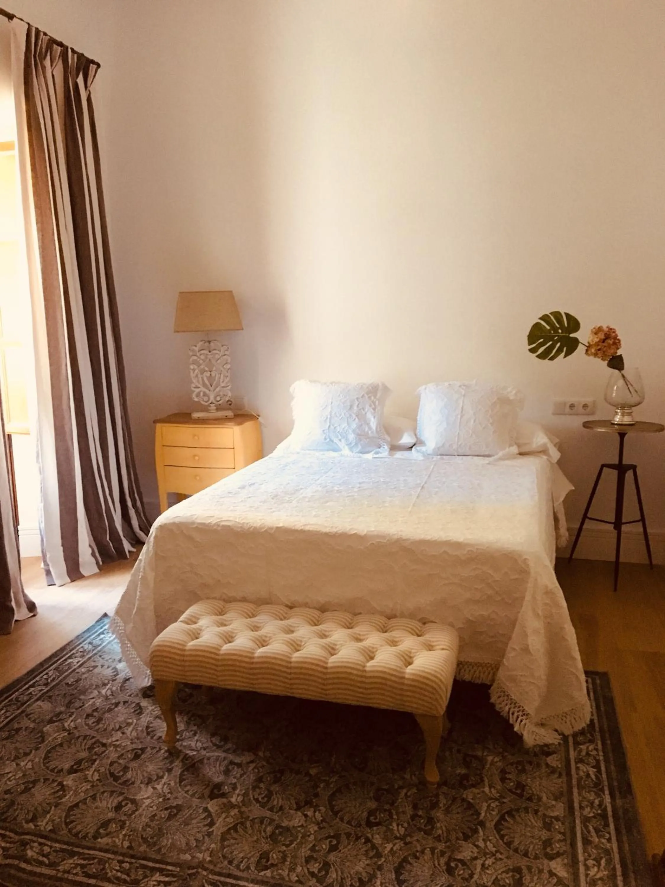 Bed in HOTEL LUZ ALMONASTER