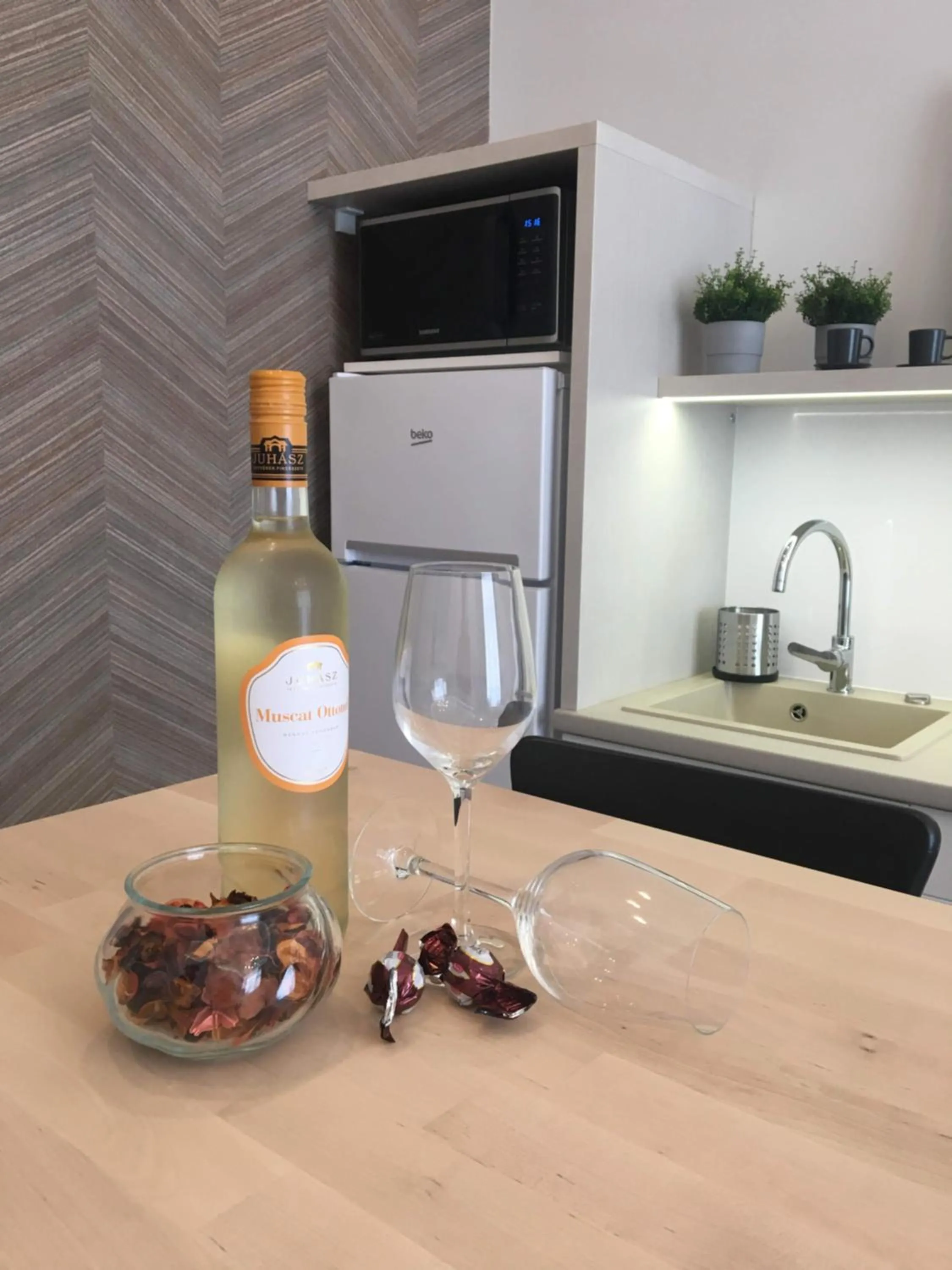 Drinks in Visit Debrecen Apartman