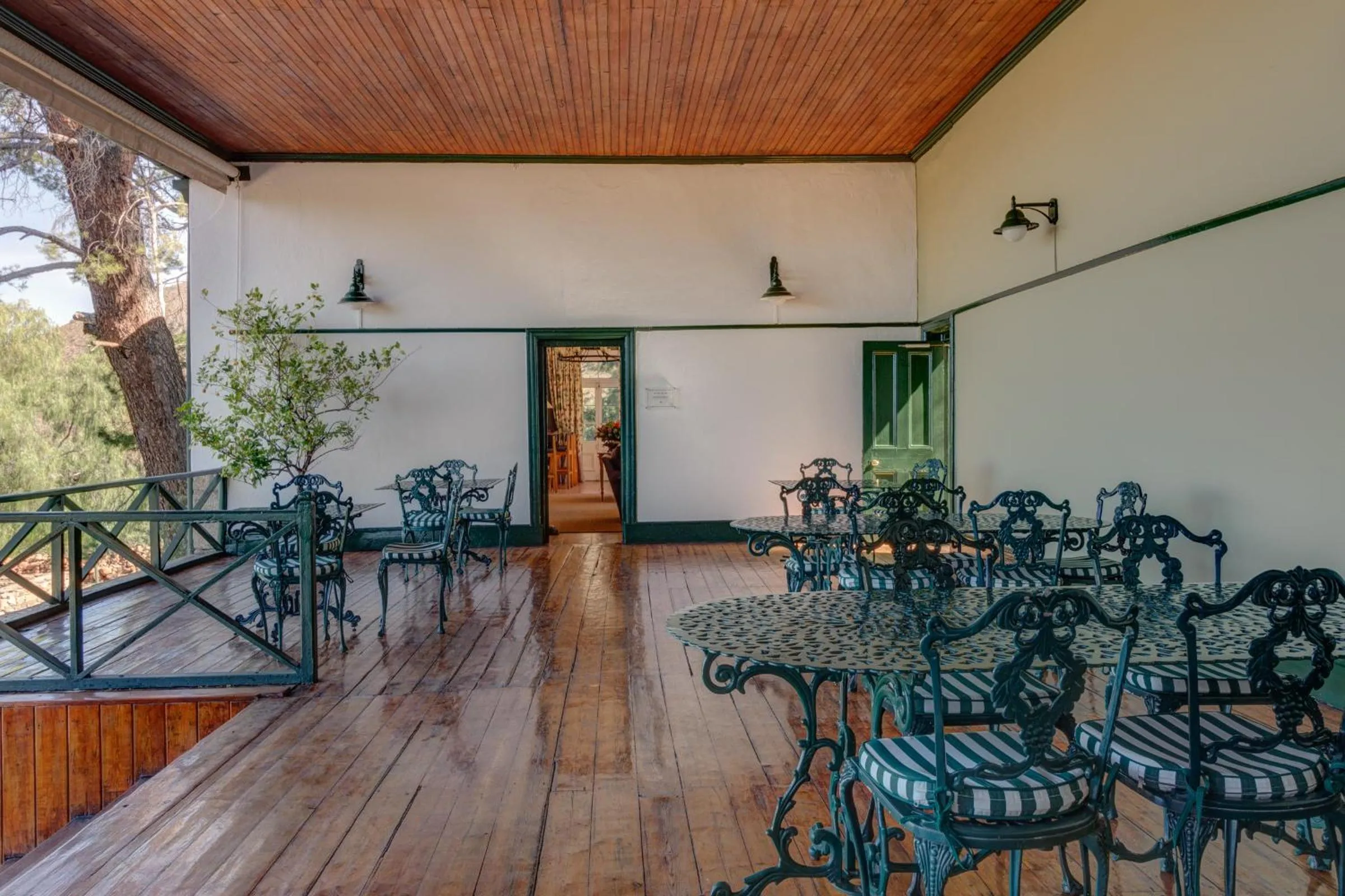 Property building in Lemoenfontein