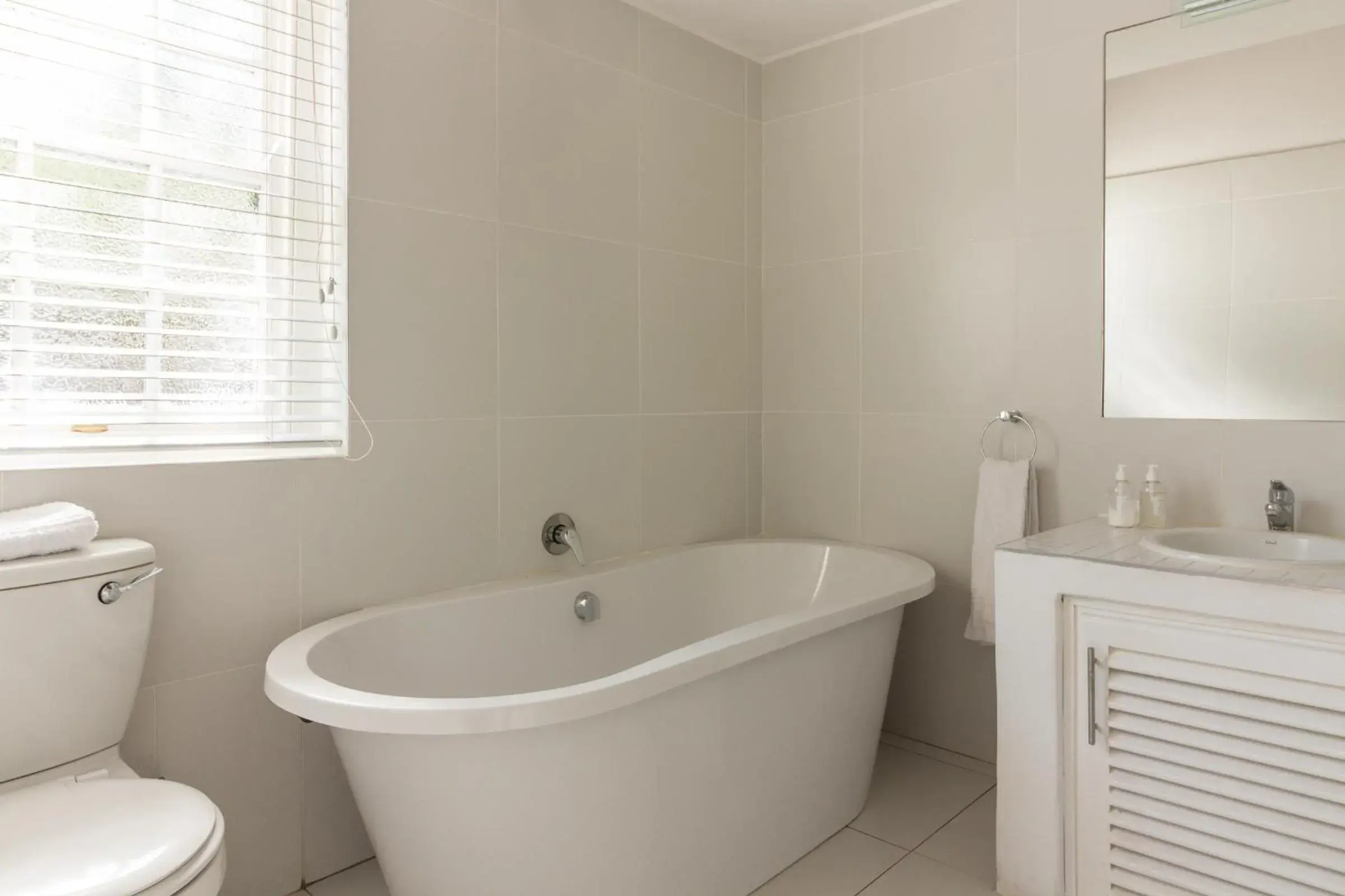 Standard Double or Twin Room - single occupancy in Lemoenfontein Standard Double or Twin Room - single occupancy in Lemoenfontein