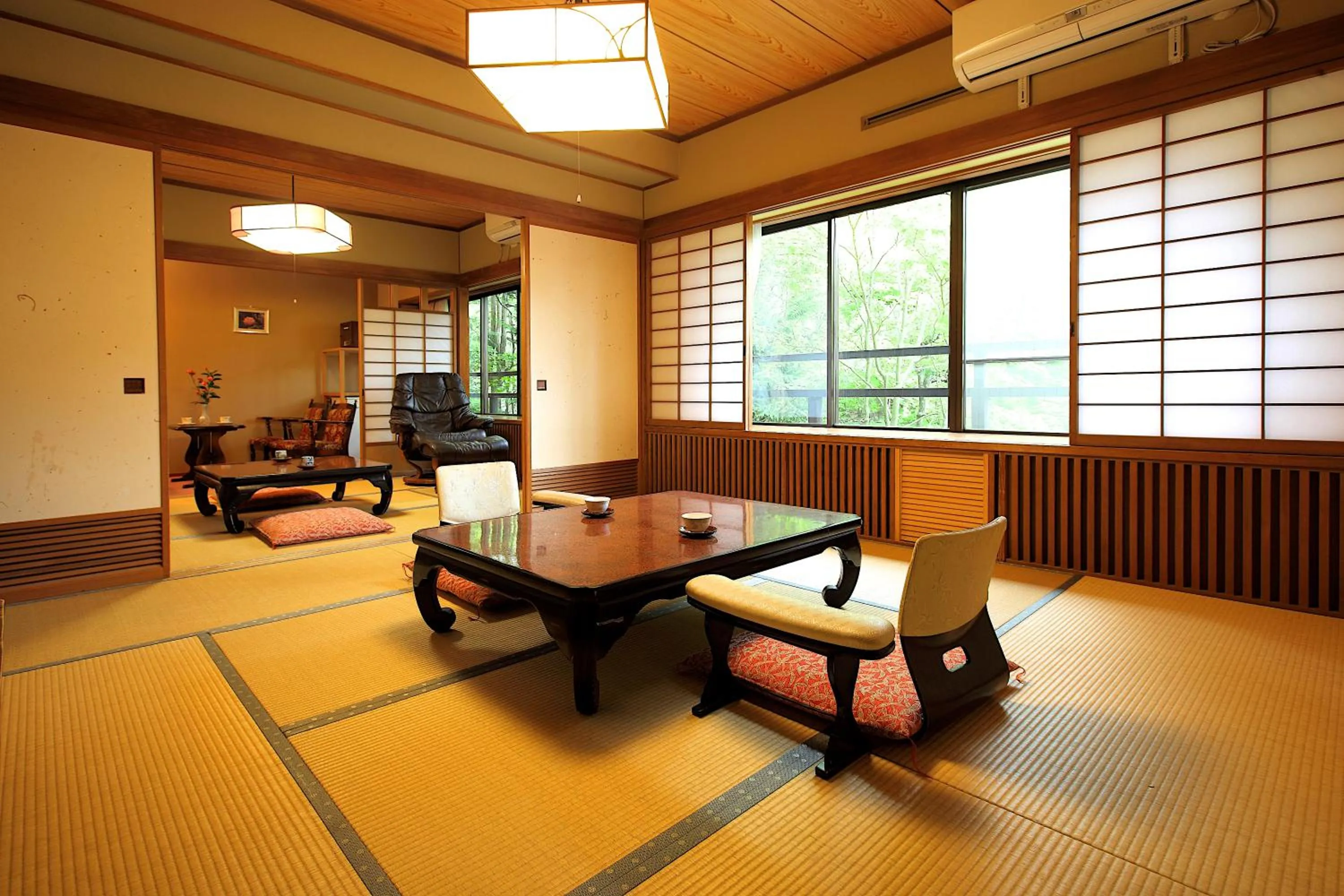 Photo of the whole room in Tsuruya Ryokan