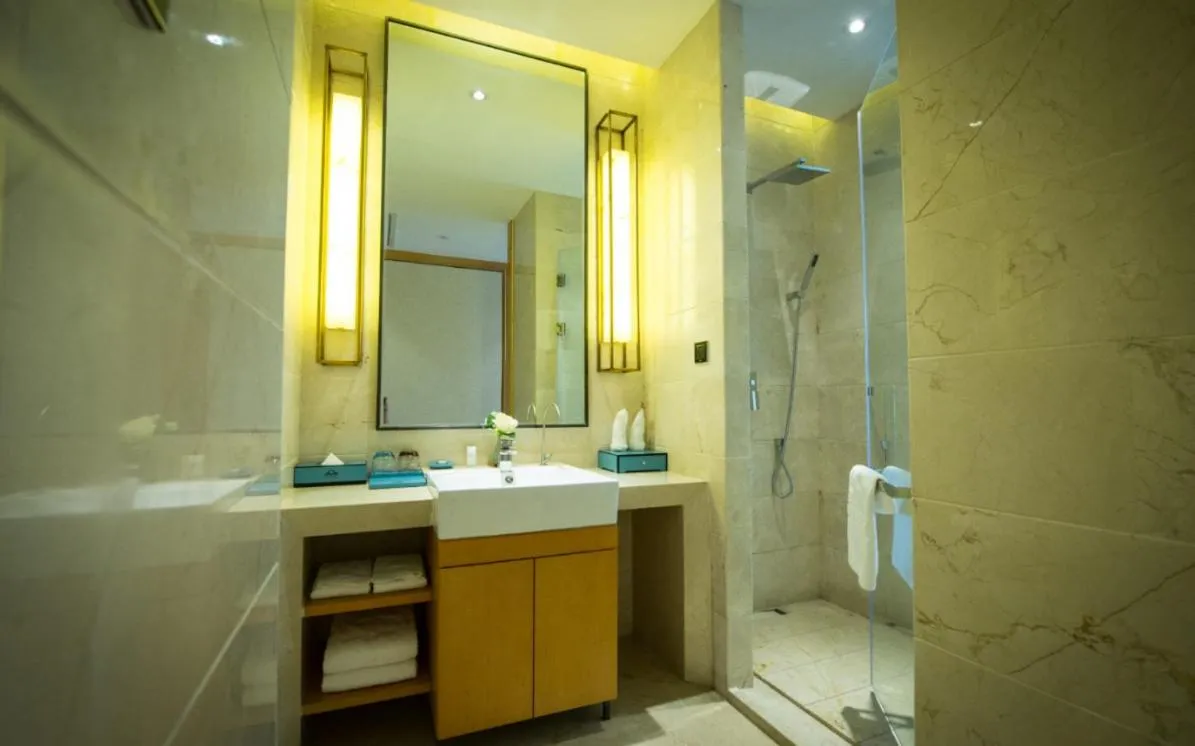 Shower in Days Hotel by Wyndham Shanxi Xinzhou