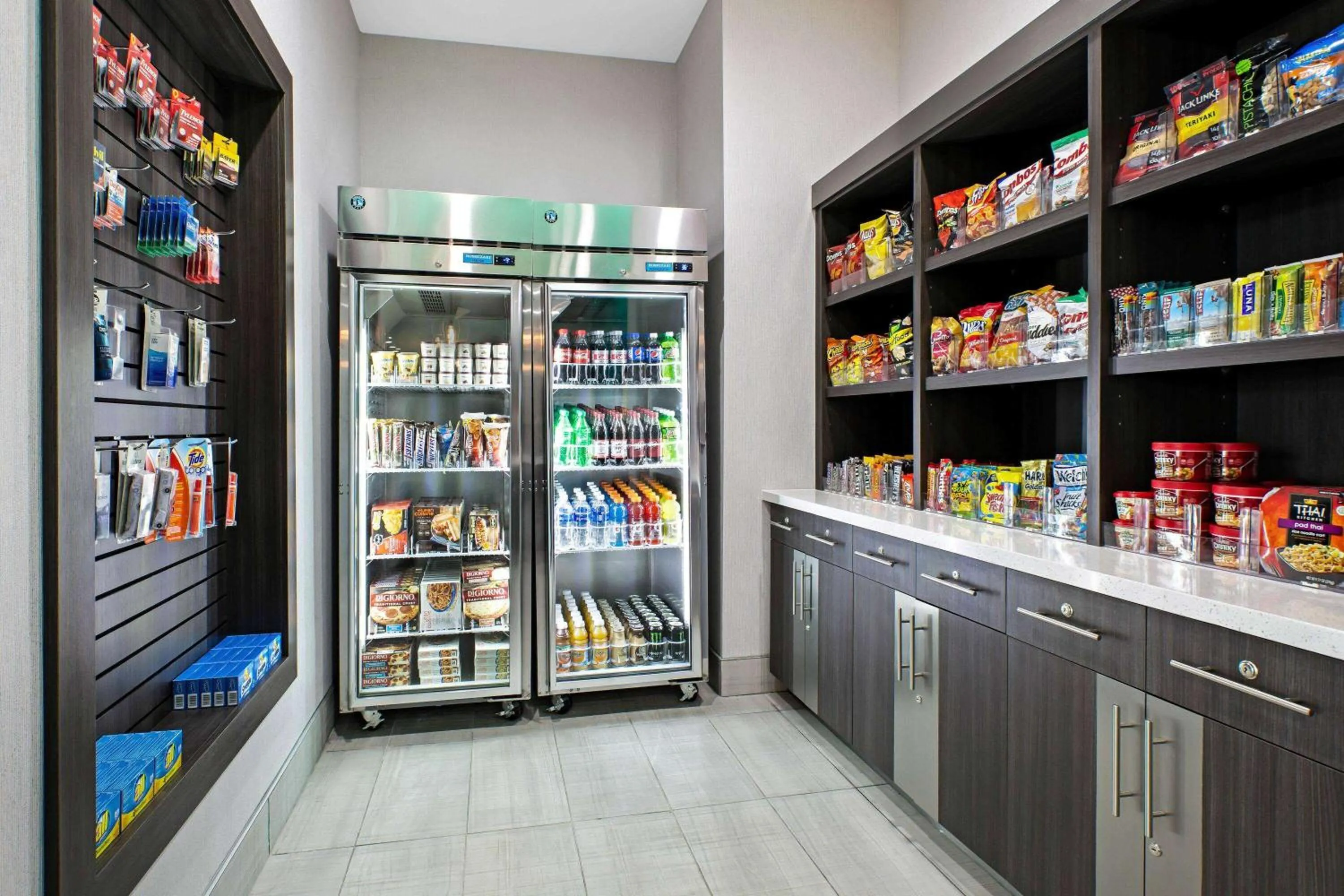 On site in La Quinta Inn & Suites DFW West-Glade-Parks