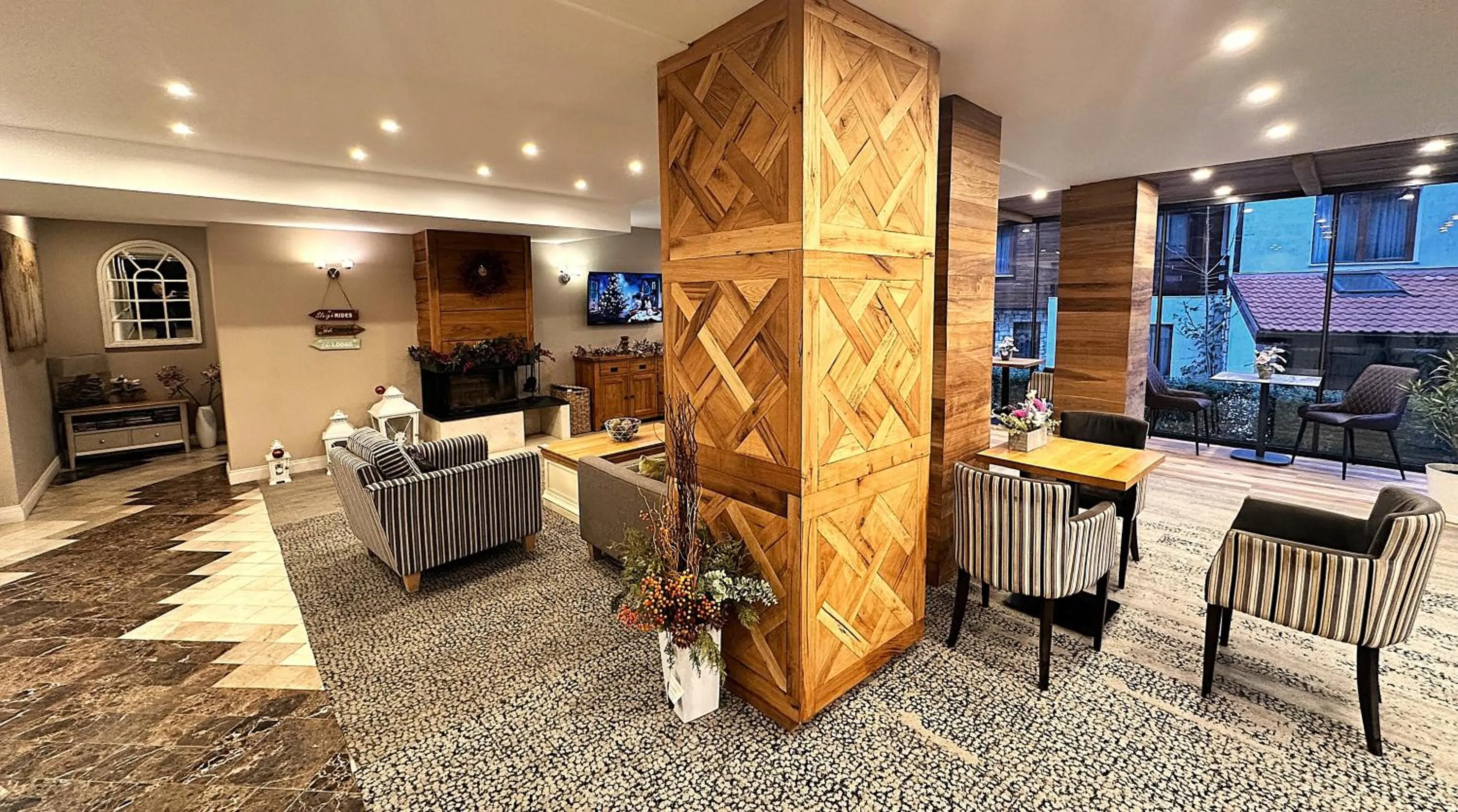 Lobby or reception in Predela LUX Aparthotel