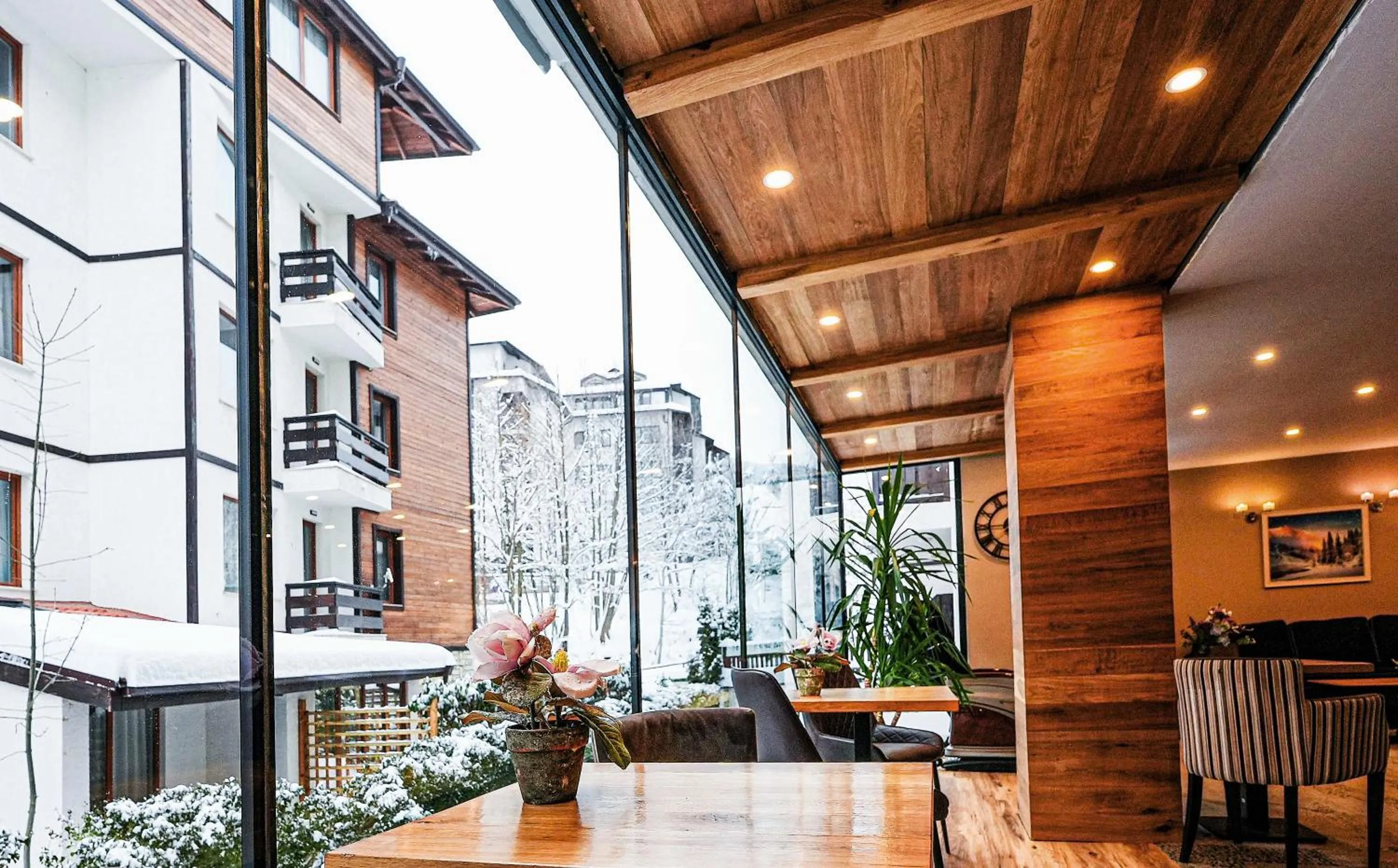 Lobby or reception in Predela LUX Aparthotel