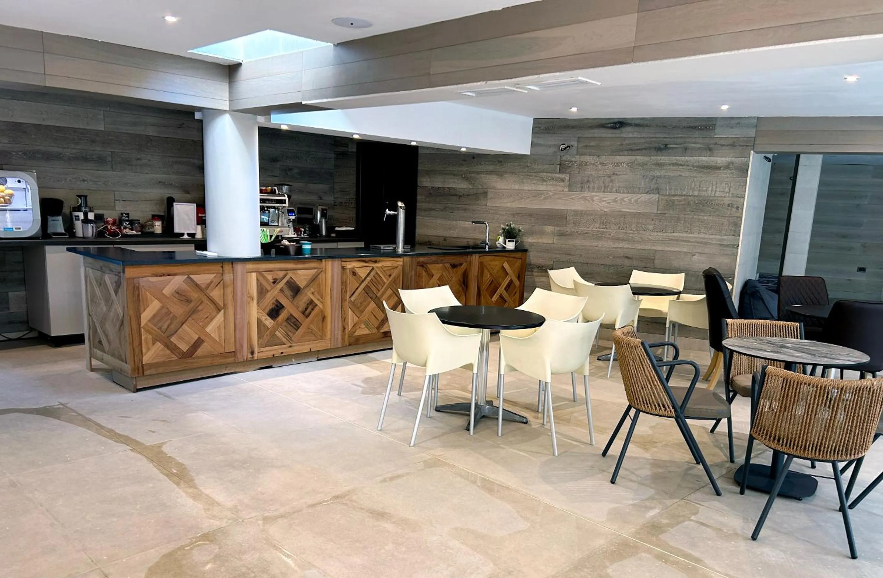 Lounge or bar in Predela LUX Aparthotel