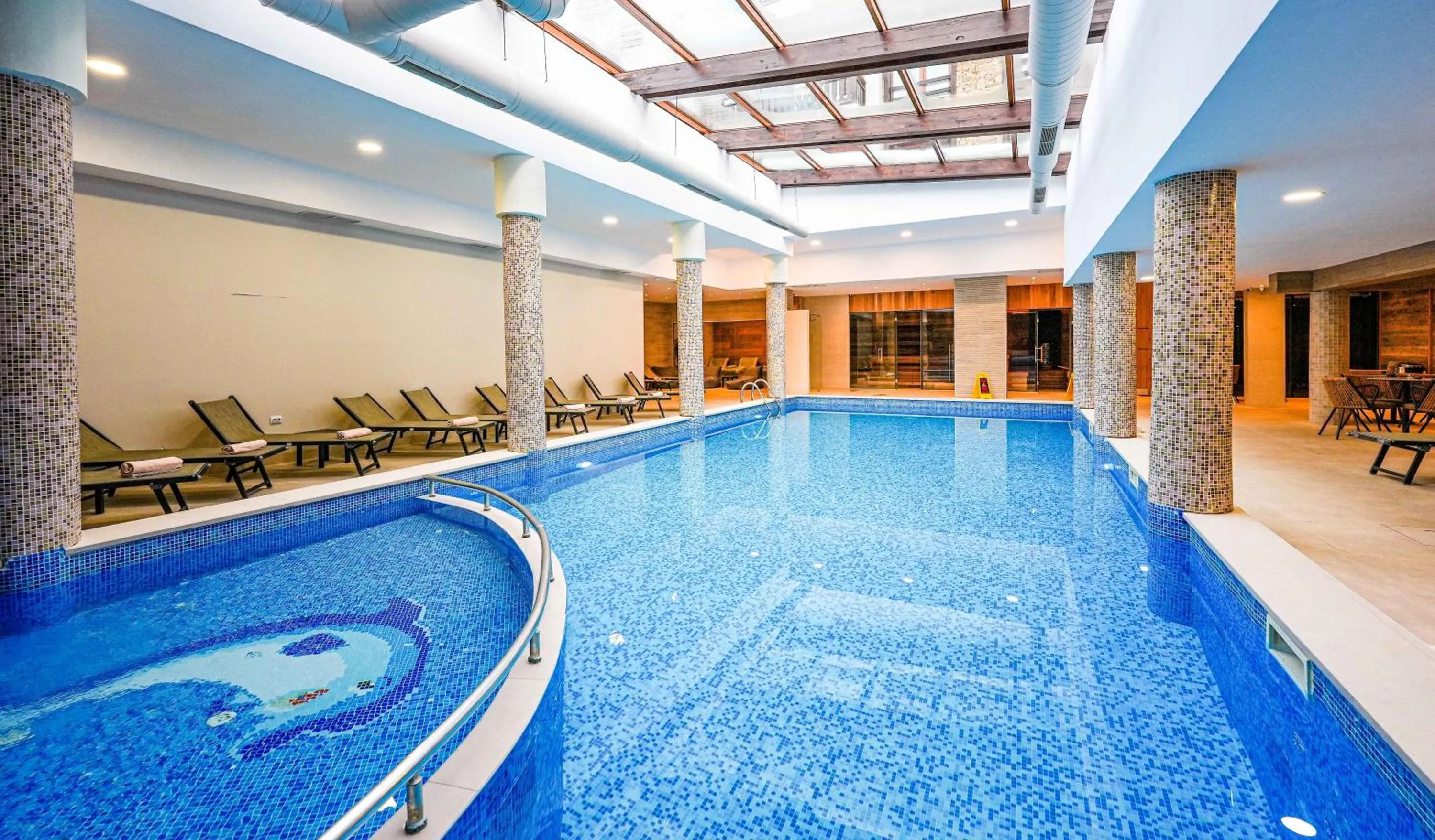 Pool view in Predela LUX Aparthotel