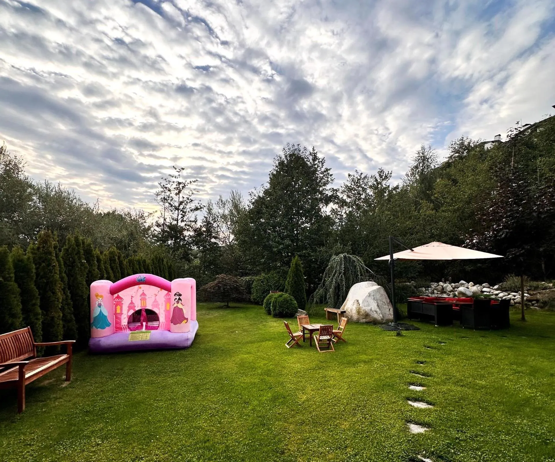 Garden in Predela LUX Aparthotel