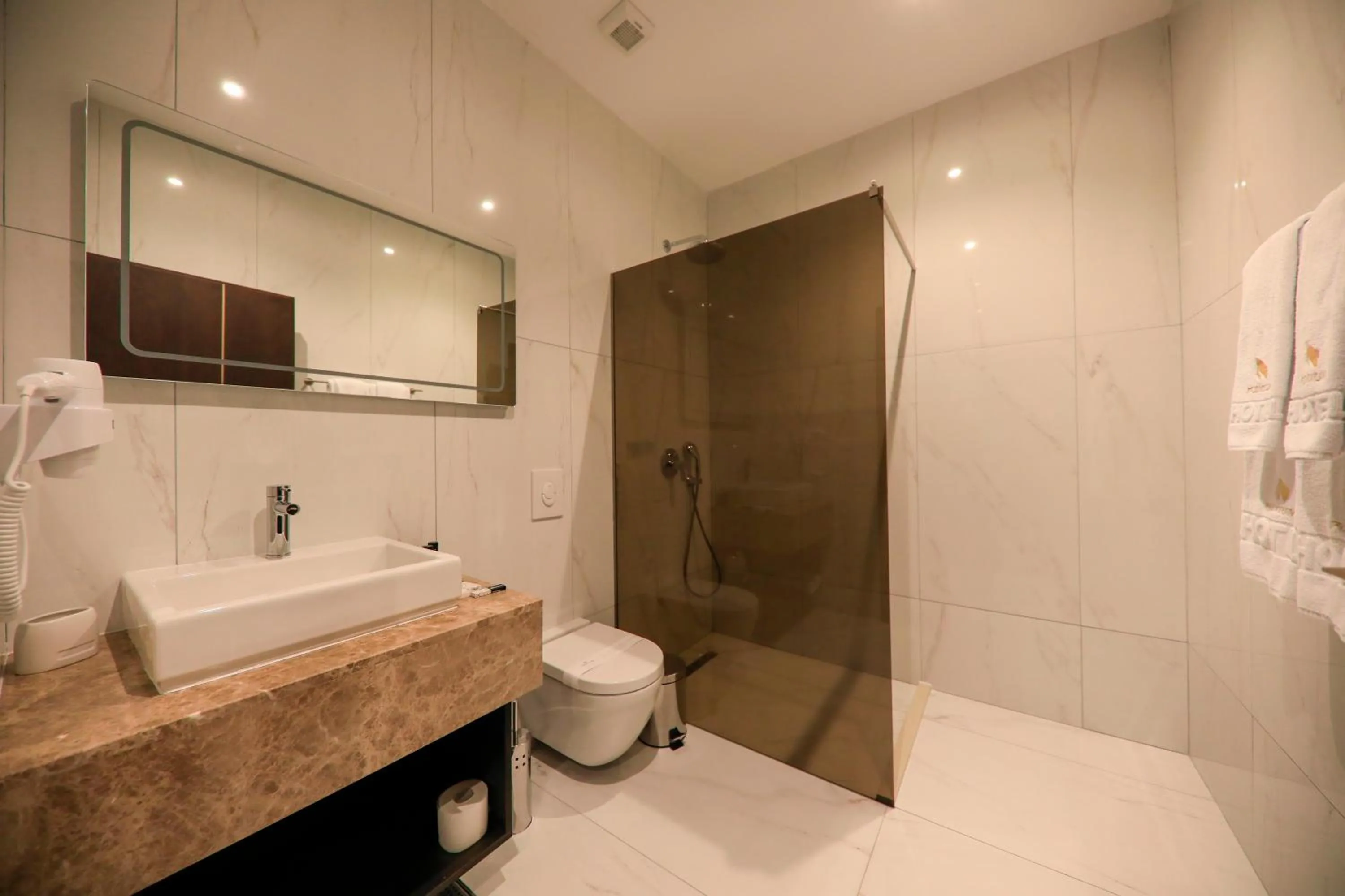 Premium Park Hotel