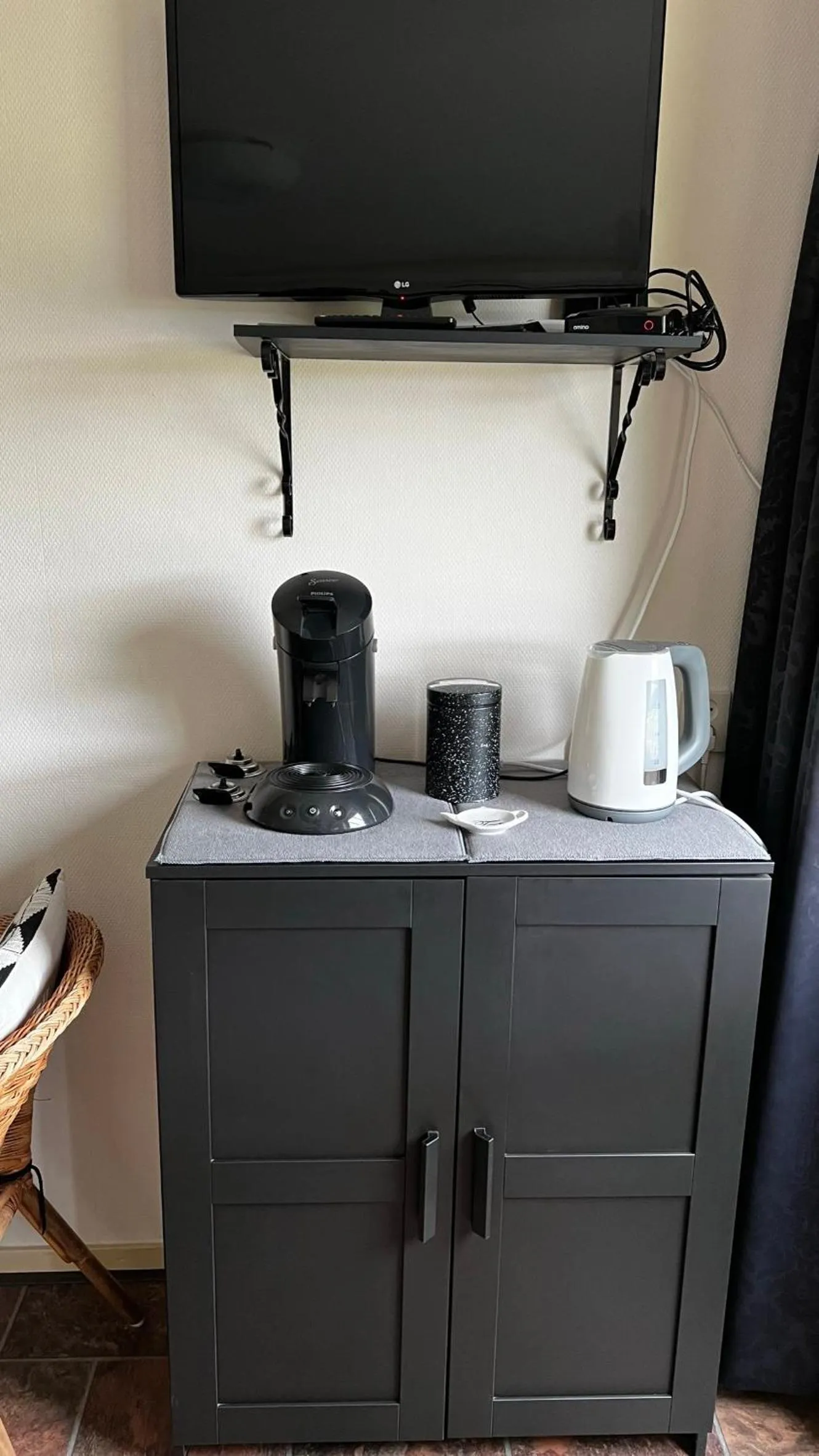 Coffee/tea facilities in B&B De Handwijzer Hengelo