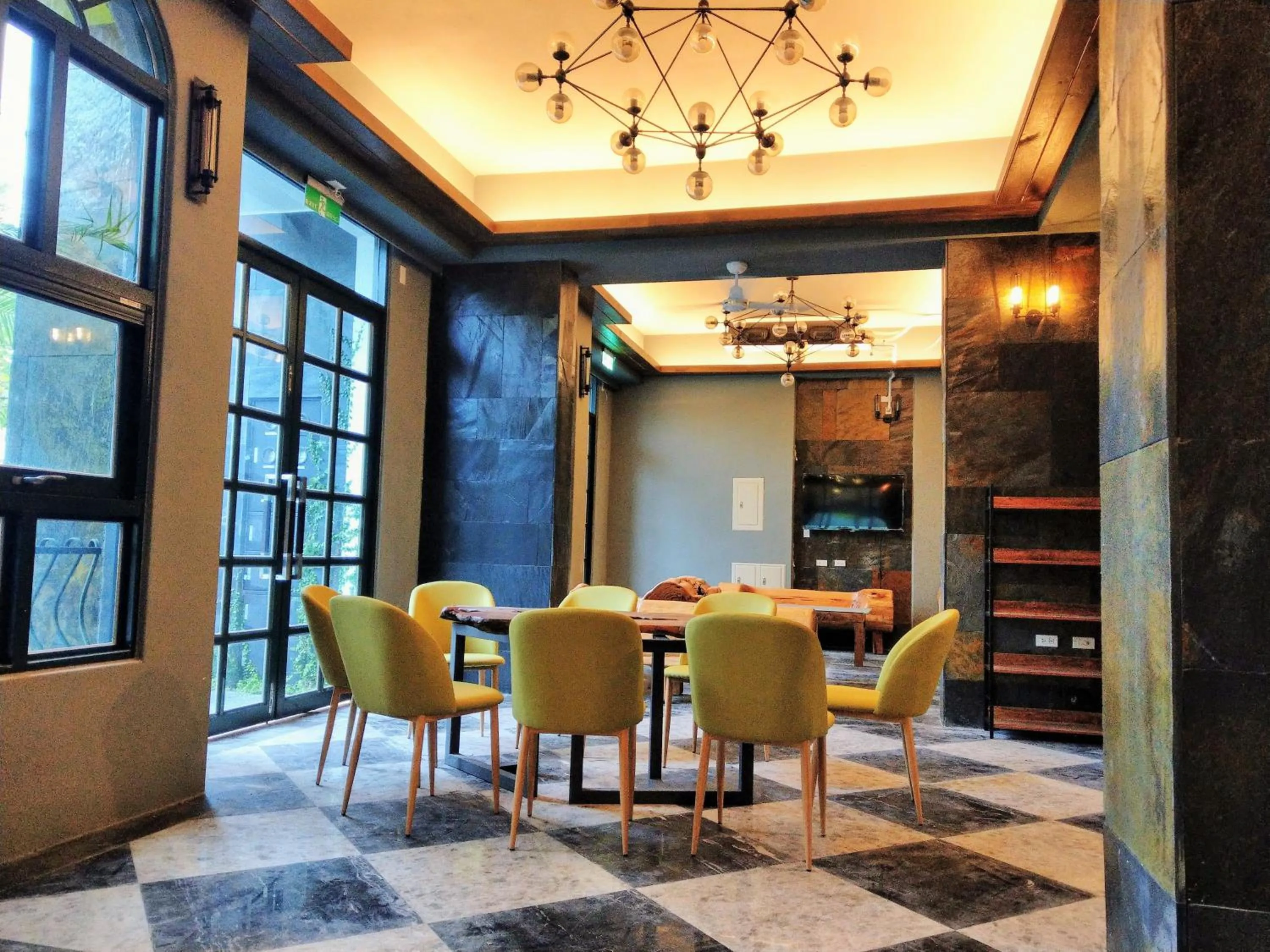 Facade/entrance in Blue Owl-Hualien No 2396-2397-2398-2399