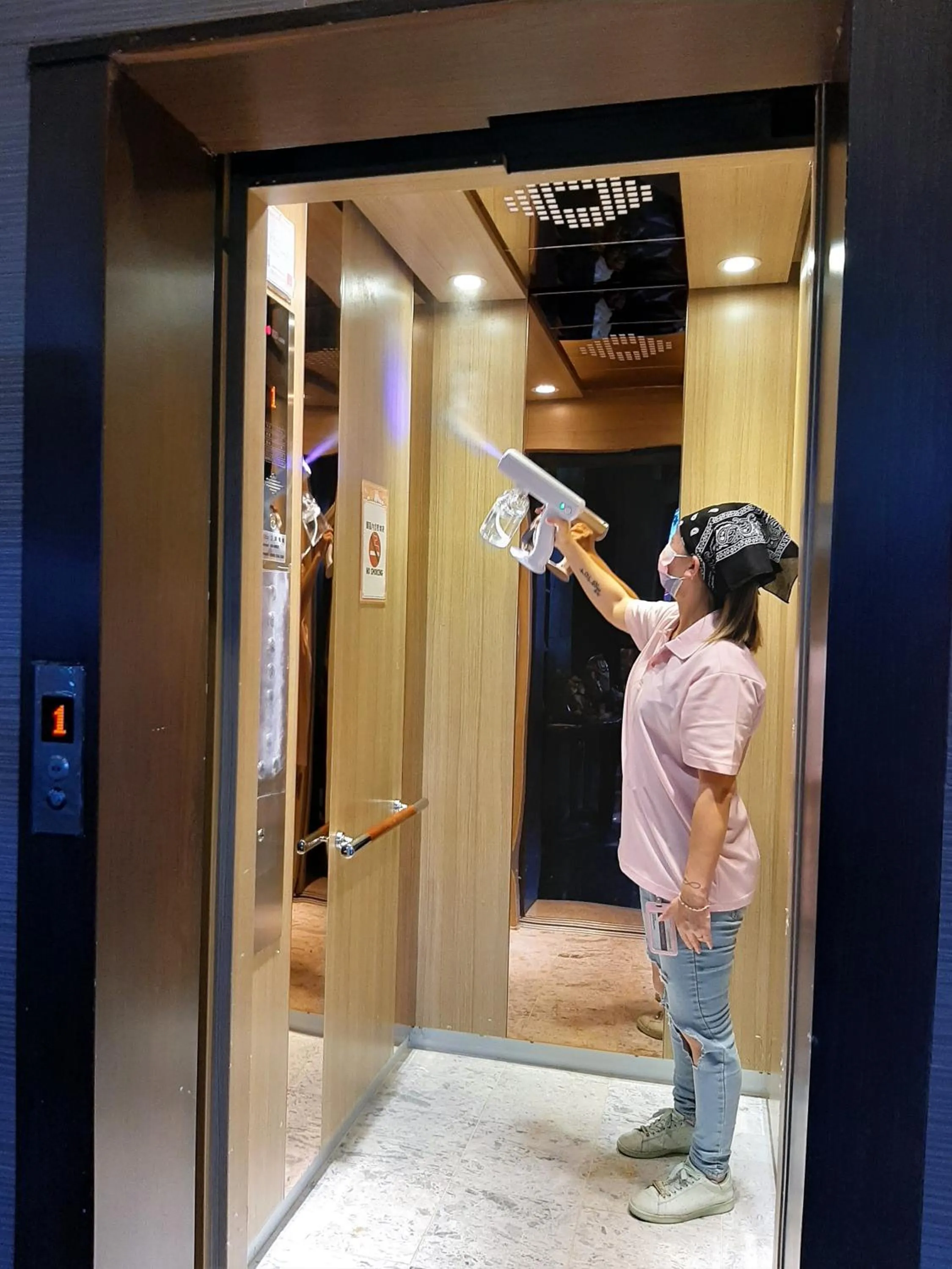 Staff in Blue Owl-Hualien No 2396-2397-2398-2399