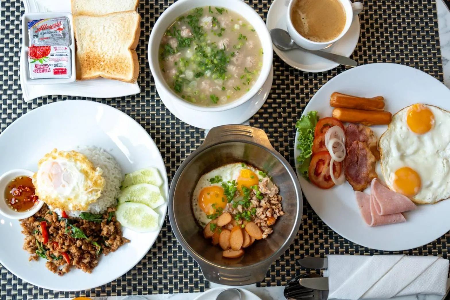 Breakfast in Has Pattaya