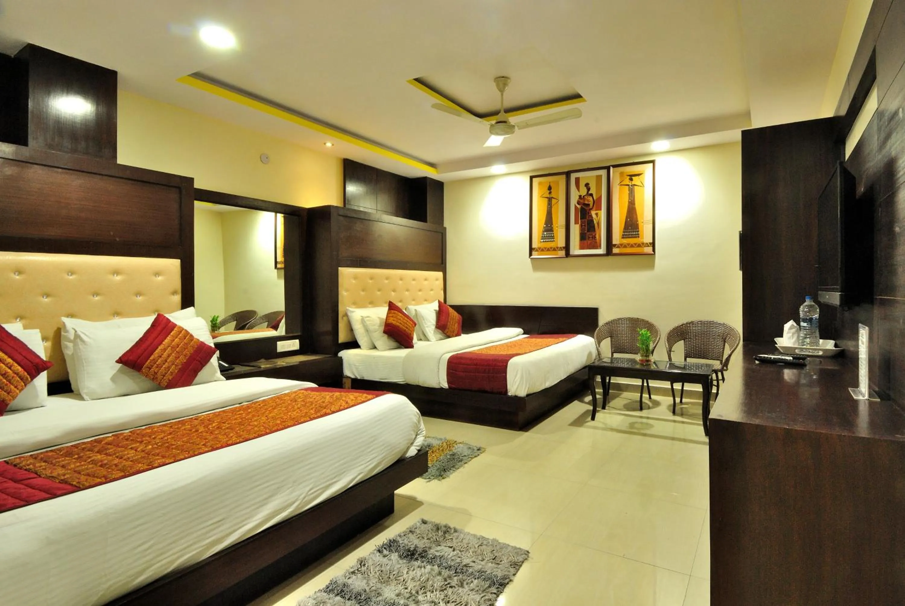 Photo of the whole room, Bed in Hotel Shelton