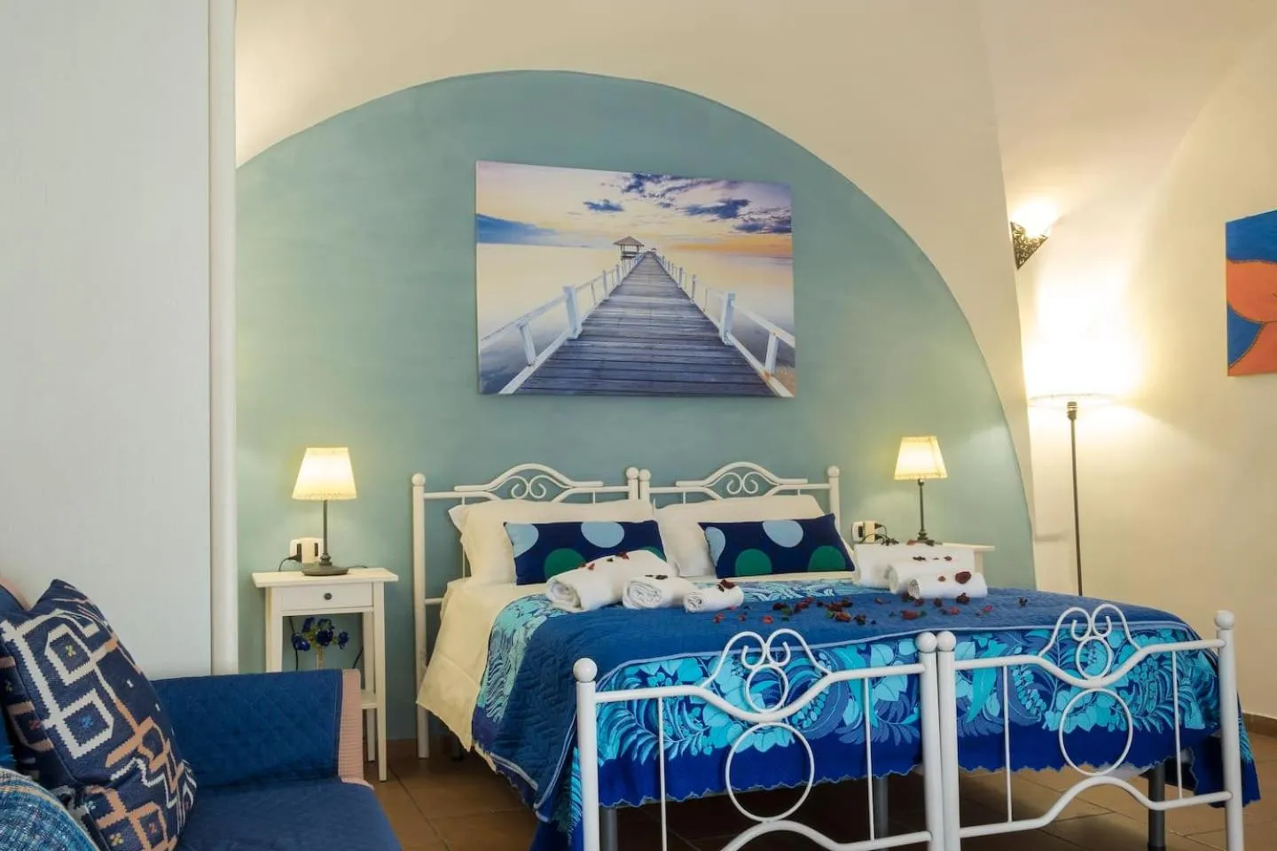 Bed in Little House Napoli