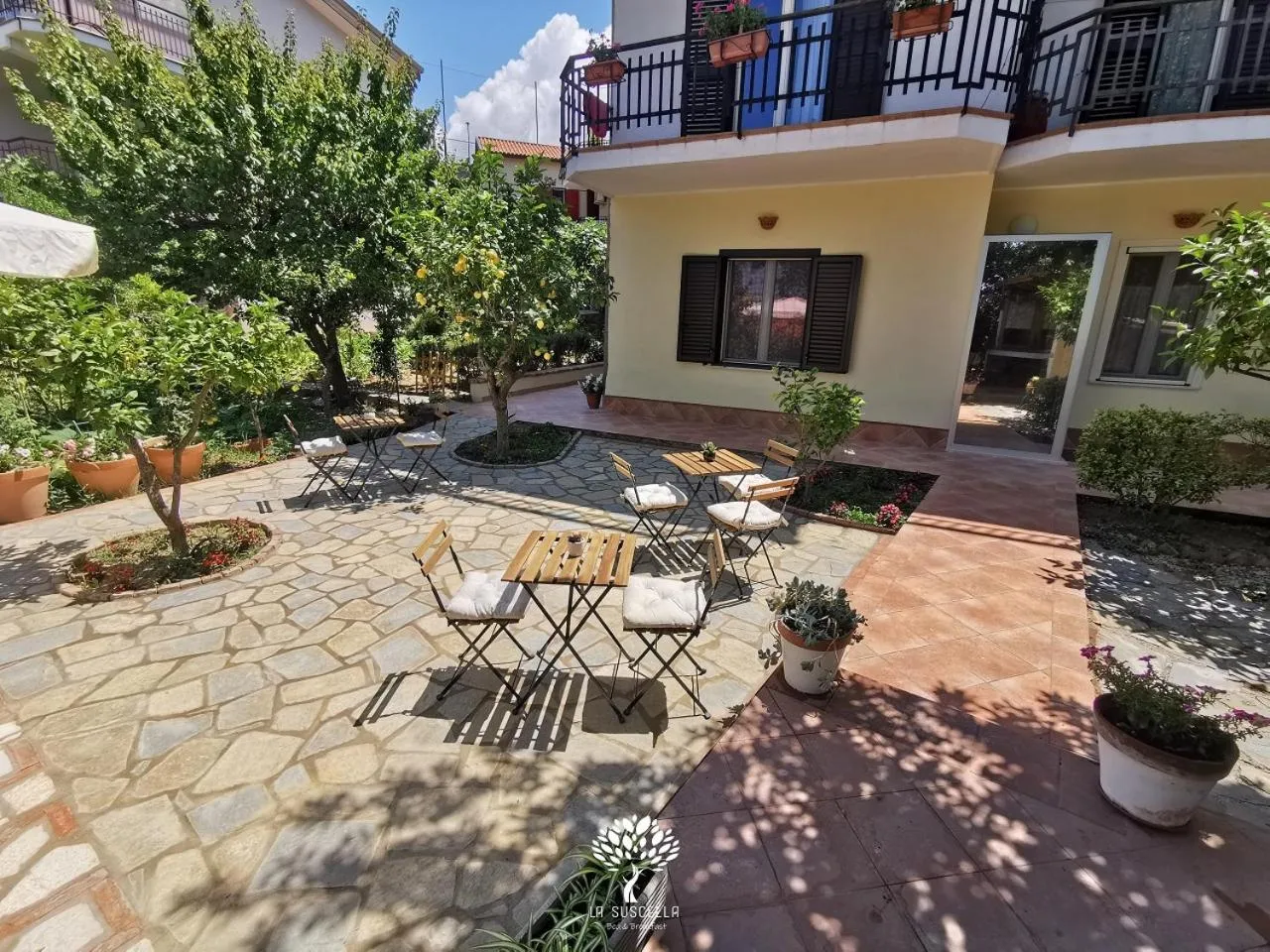 Patio in La Suscella Bed & Breakfast