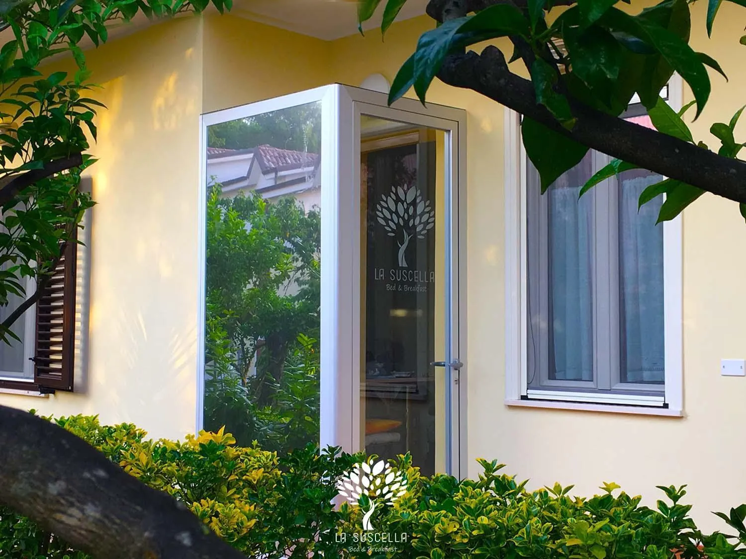 Facade/entrance in La Suscella Bed & Breakfast